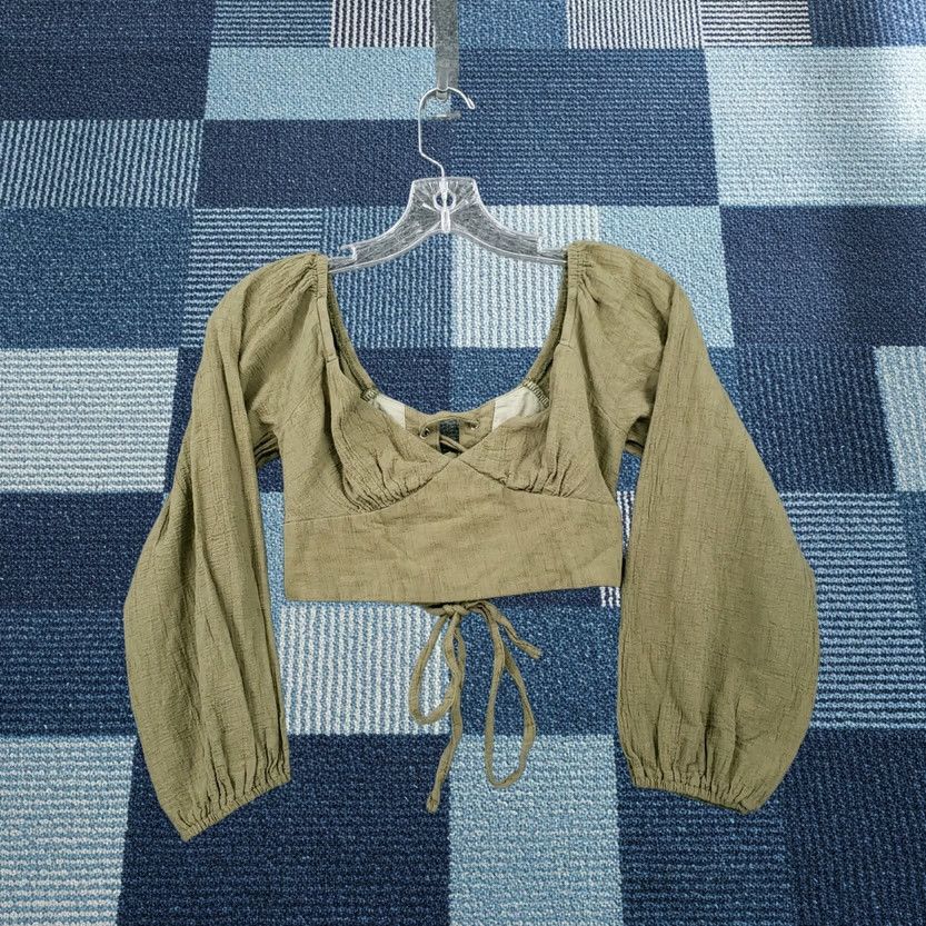 PRINCESS POLLY Princess Polly Blouse Womens 2 Green Cropped Puffed V Neck Lace Up Back Boho Top Size XS / US 0-2 / IT 36-38 - 1 Thumbnail