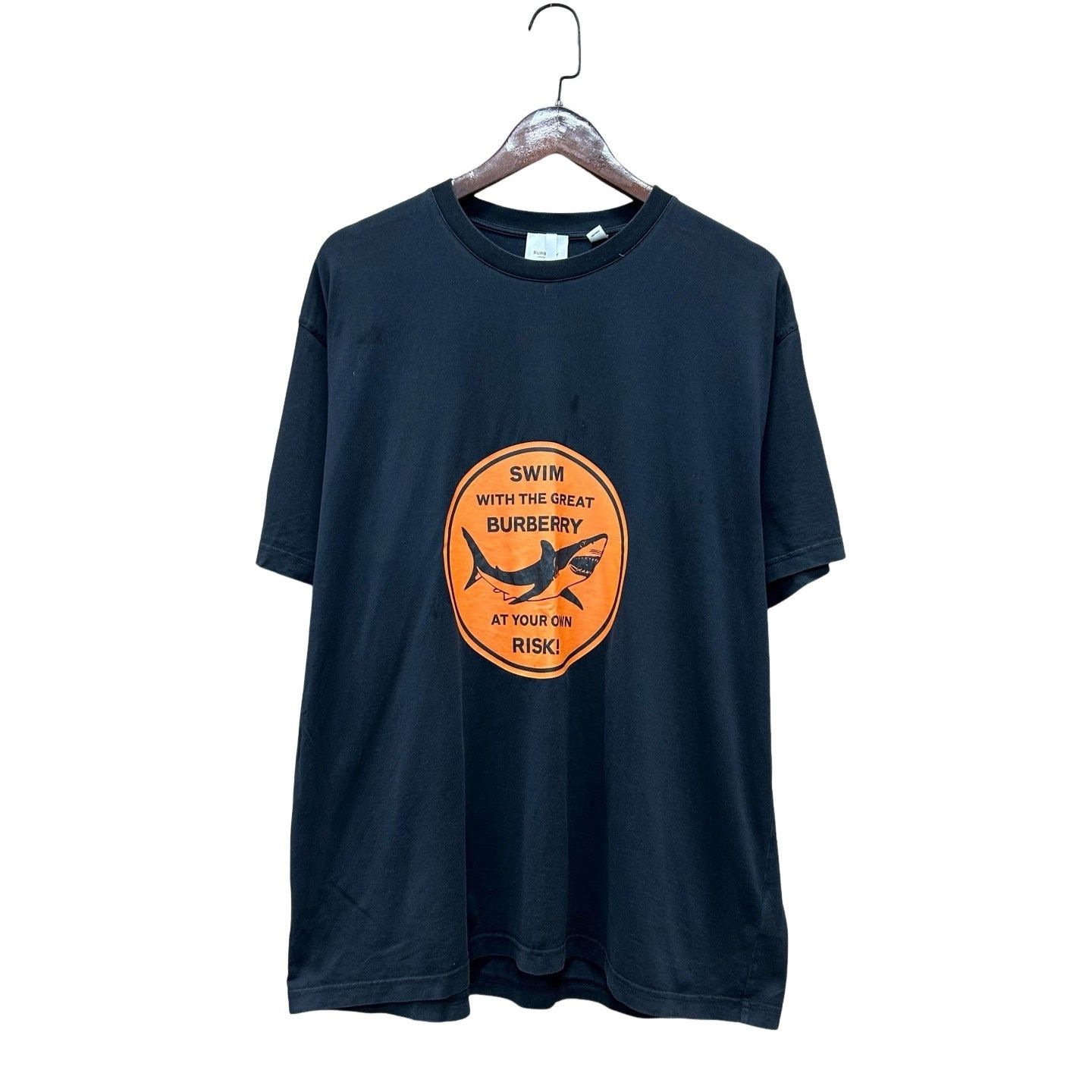 Burberry Burberry Shark Print T-Shirt Size L Size US L / EU 52-54 / 3 - 1 Thumbnail