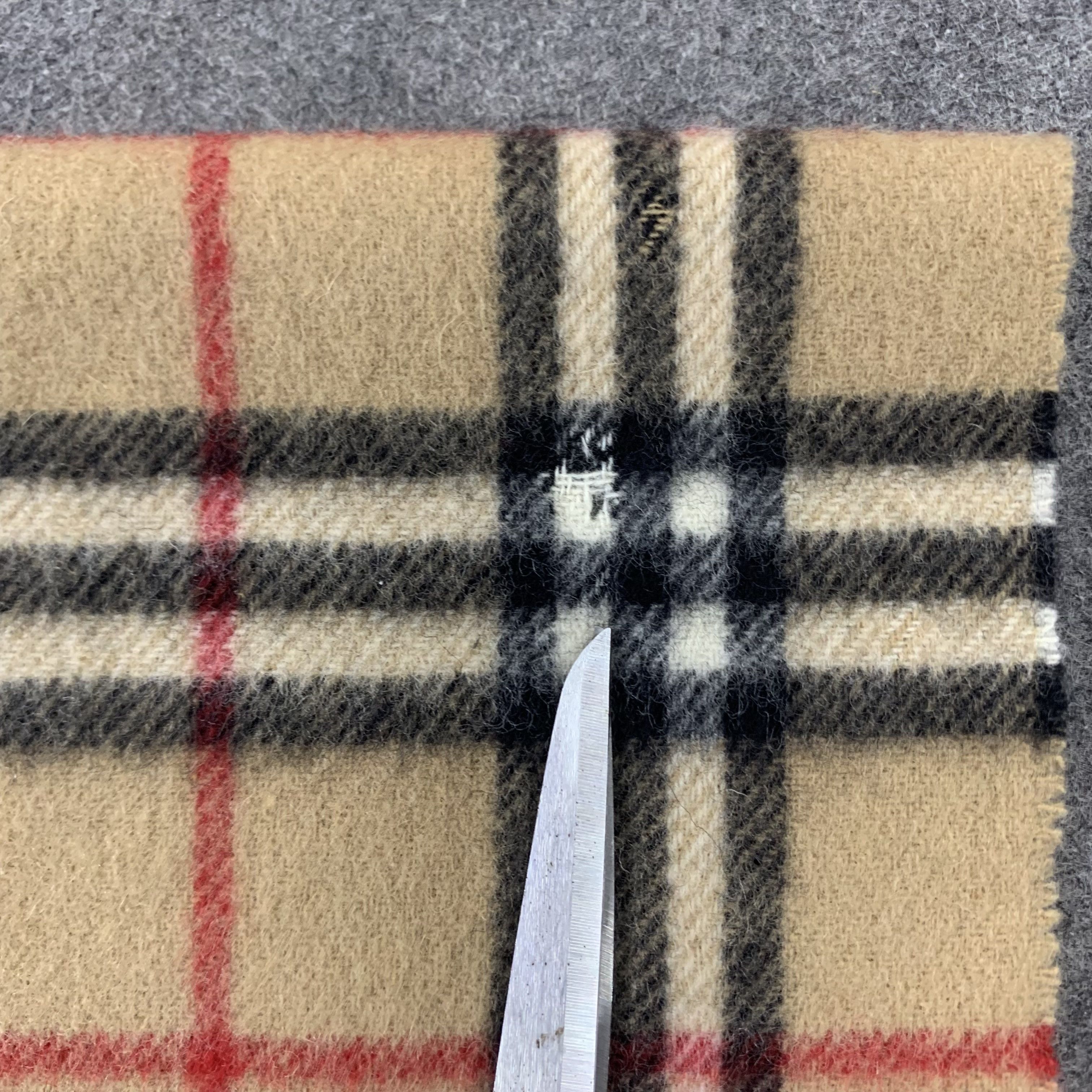 Burberry Burberry Scarf Wool Muffler Neck Wrap BL9314 Size ONE SIZE - 8 Thumbnail