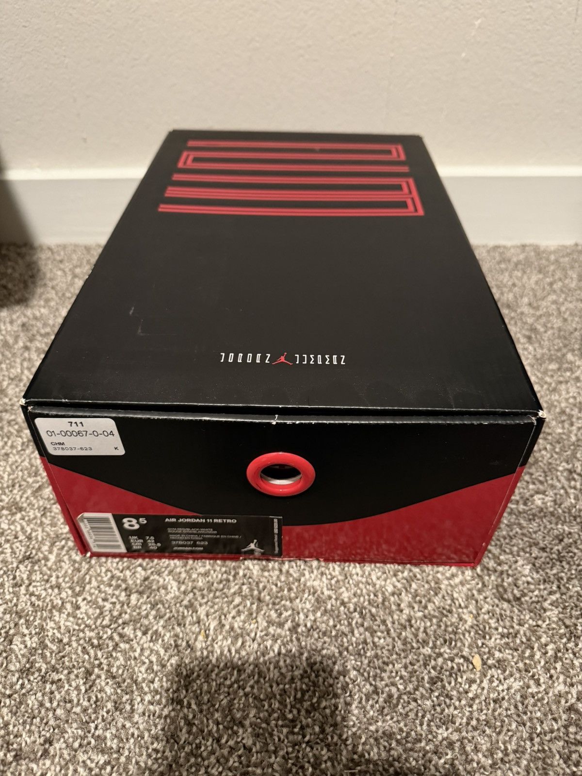 Nike Gym Red Jordan 11 Size US 8.5 / EU 41-42 - 1 Thumbnail
