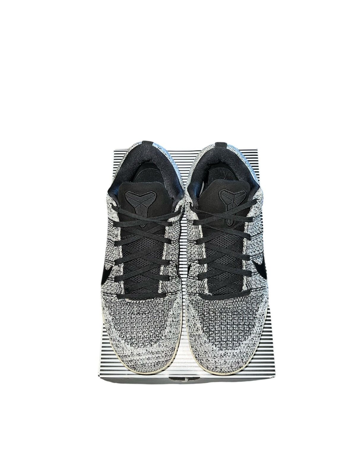 Nike Kobe 11 Elite Oreo Size US 10.5 / EU 43-44 - 6 Thumbnail
