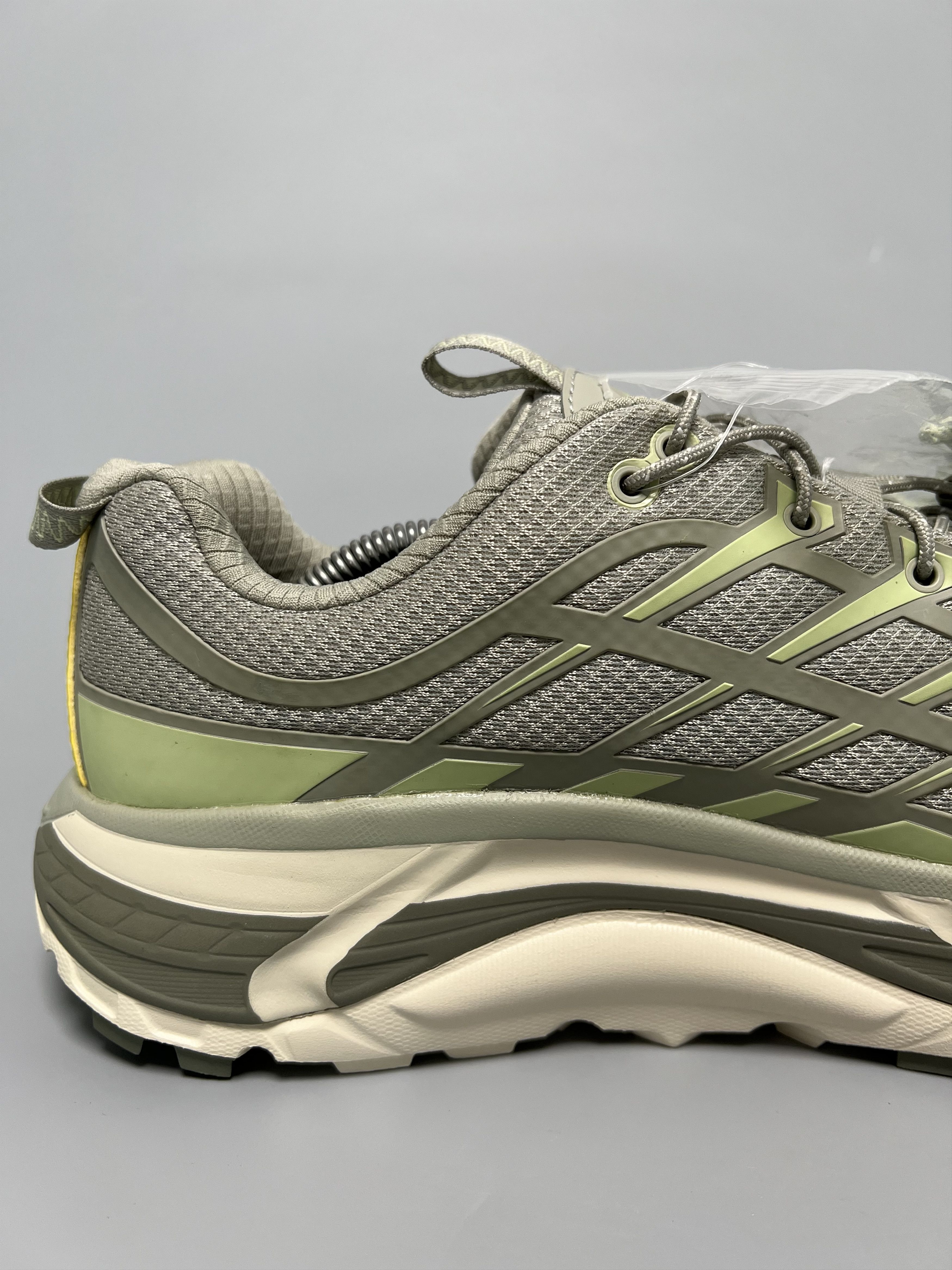 Hoka Hoka One One U Mafate Three 2 Hiking Trail Running Shoes Size US 10 / EU 43 - 6 Thumbnail