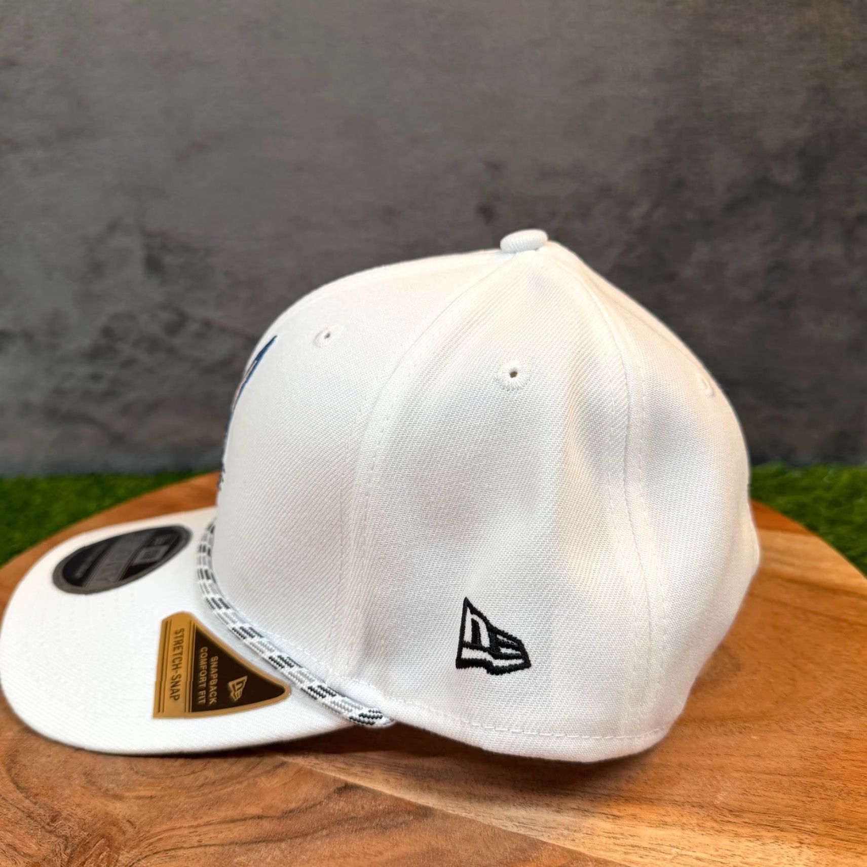 New Era New Era Bugs Bunny Looney Tunes Hat Cap 9SEVENTY Rope Snapback White Mens One Size Adjustable Stretch Cap Size ONE SIZE - 5 Thumbnail