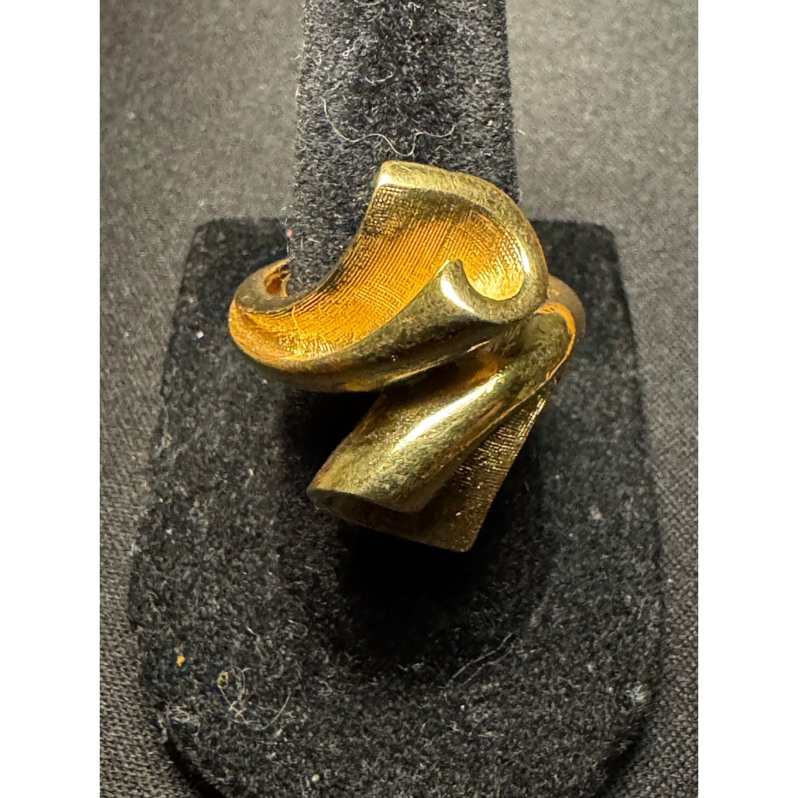 Other Vintage Trifari Scallop Swoosh Modernist Ring Size 6 Size ONE SIZE - 3 Thumbnail
