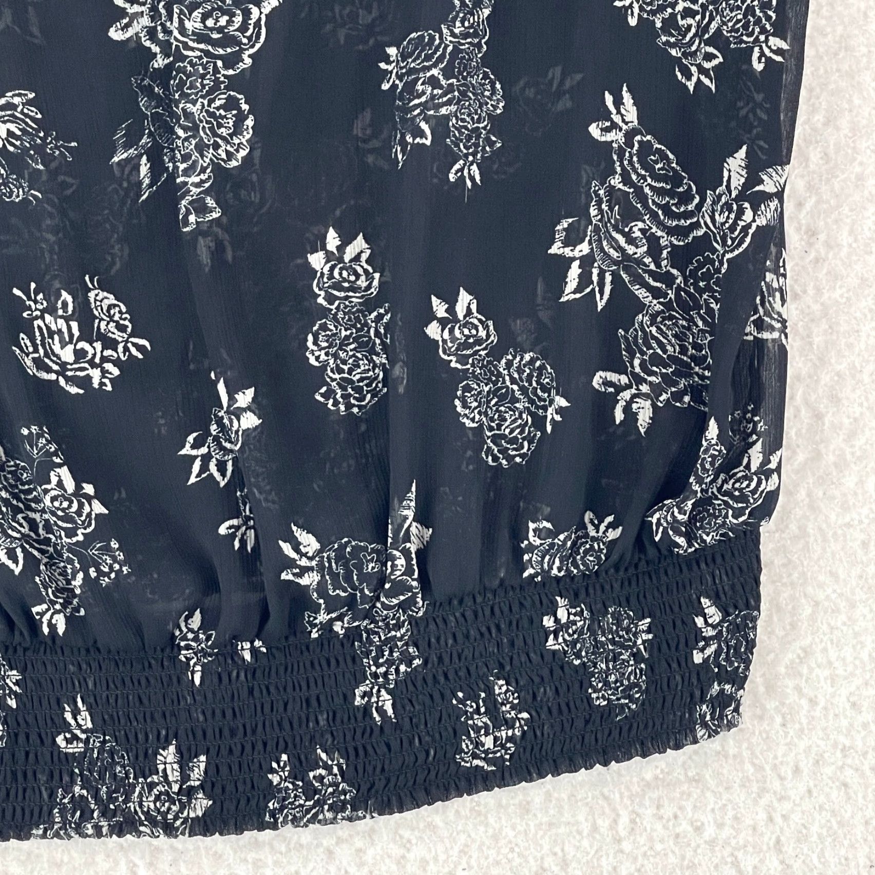 Torrid Torrid Black Floral Print Chiffon V-Neck Shirt Womens 3/4 Sleeve Plus Size 2X Size XXL / US 16-18 / IT 52-54 - 4 Thumbnail