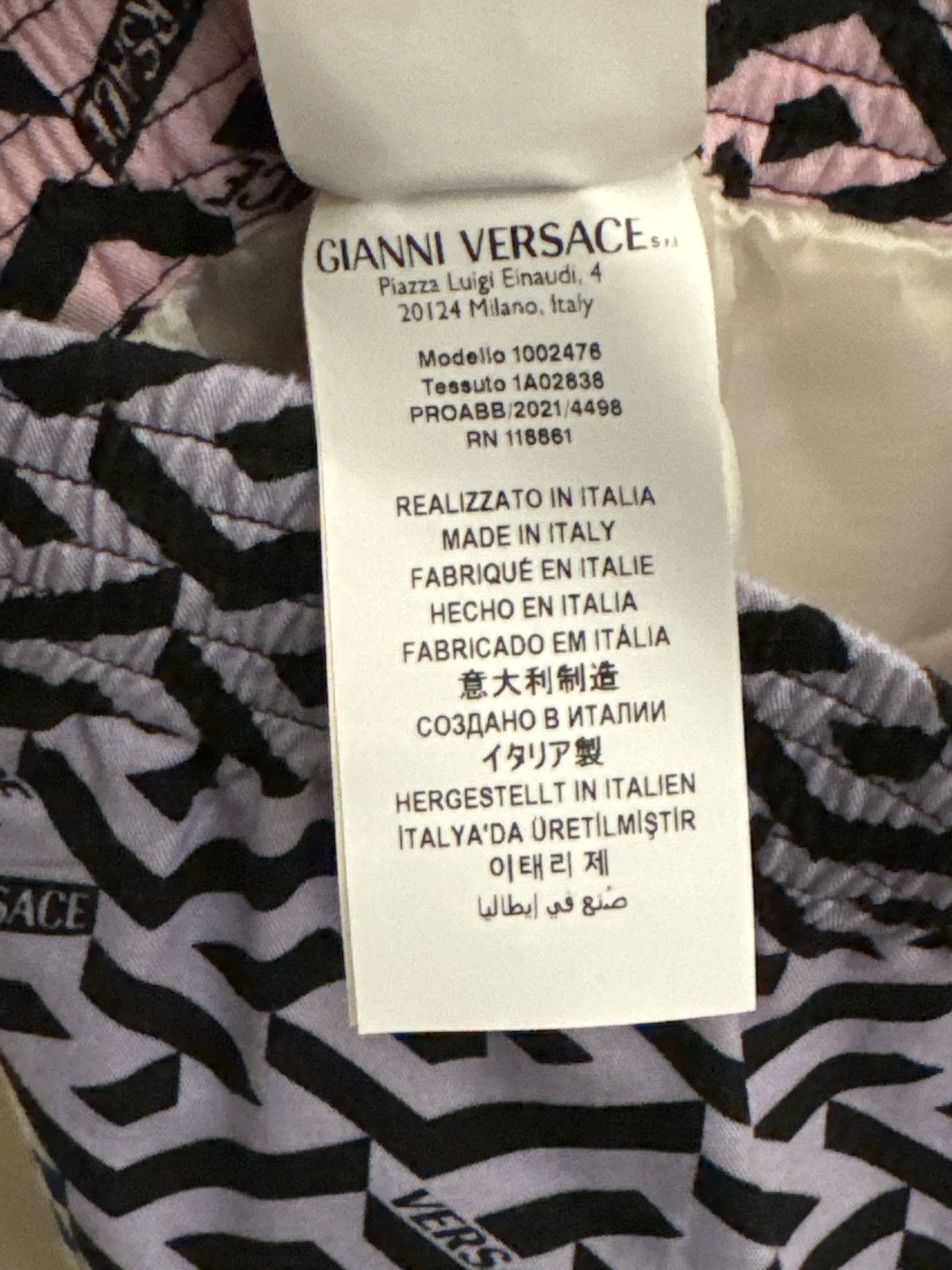 Versace Versace Pink/Purple Logo Print Crepe Shorts Size US 38 / EU 54 - 6 Thumbnail
