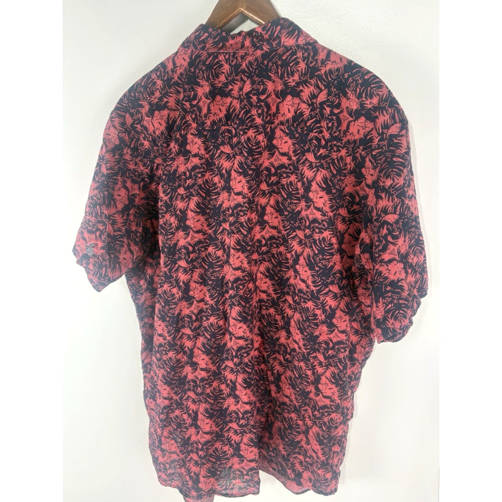 Vintage VINTAGE Columbia Men’s Short Sleeve Button-Up Shirt XL Orange/Black Cotton Island Print Casual Summer Outdoor Size US XL / EU 56 / 4 - 5 Thumbnail