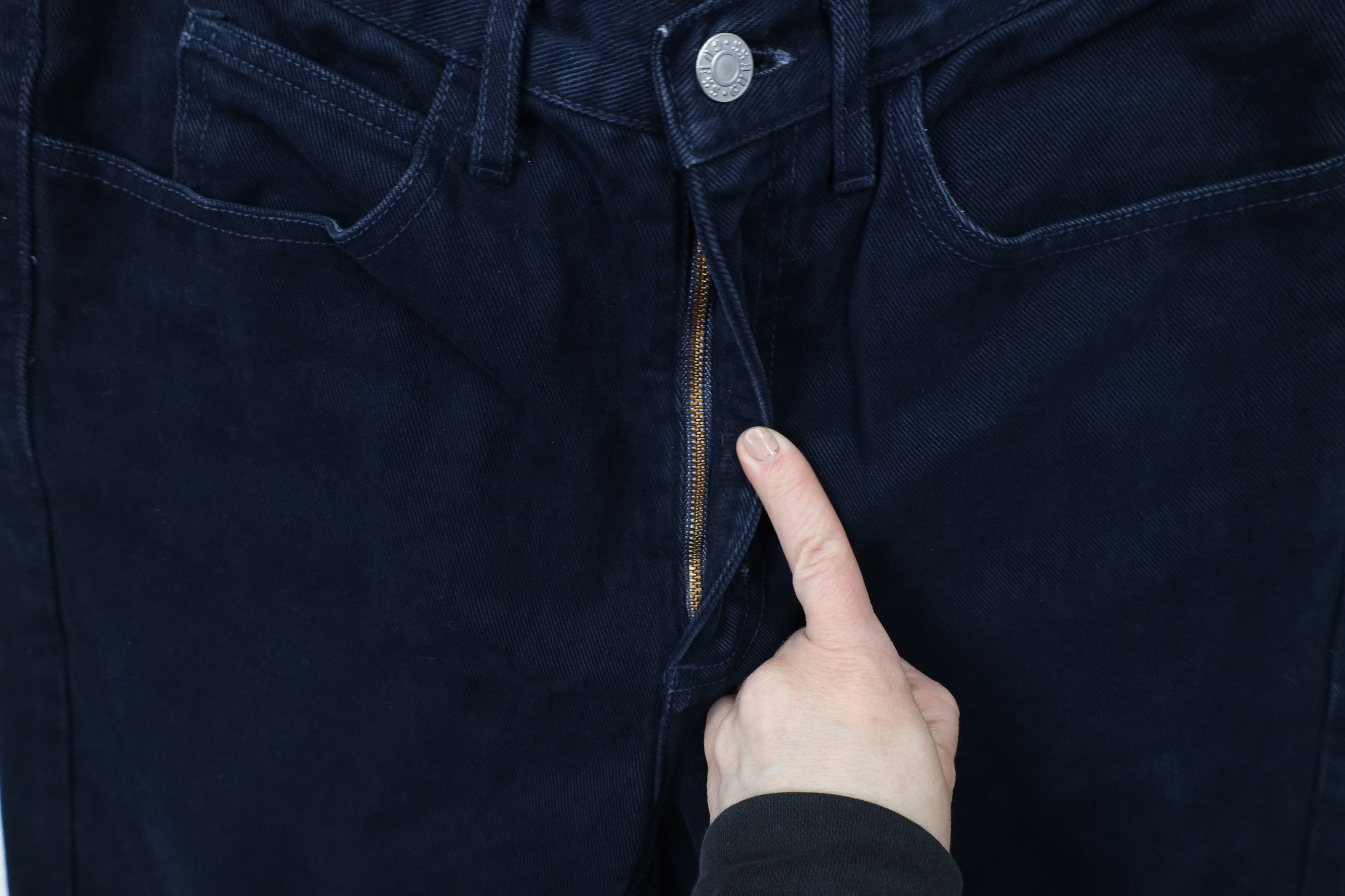 Guess × Vintage Vintage 90s Guess Jeans Spell Tapered Leg Denim Jeans USA Size 30" / US 8 / IT 44 - 8 Thumbnail
