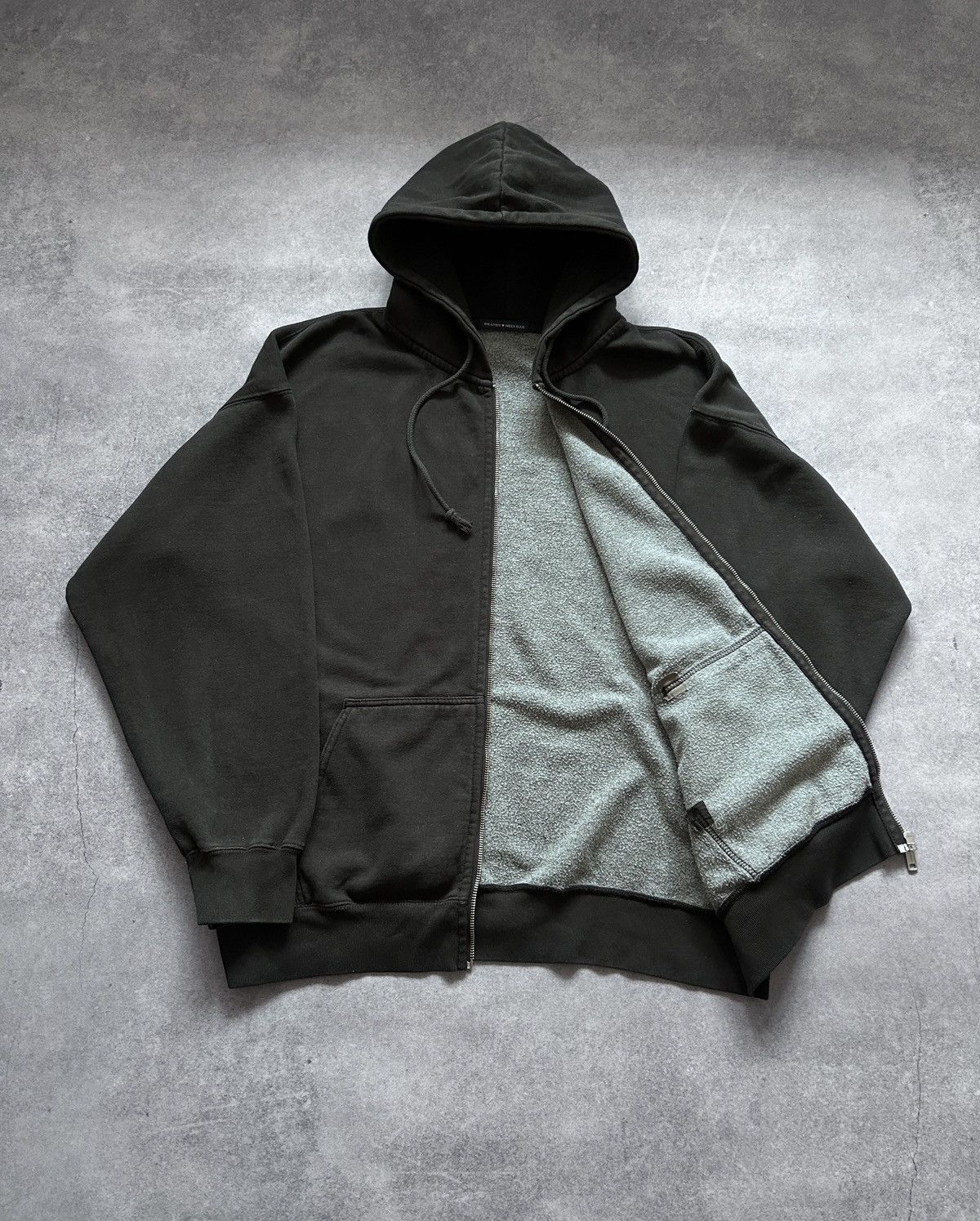 Vintage Vintage Oversized Heavyweight Black zip-hoodies Size US L / EU 52-54 / 3 - 3 Thumbnail