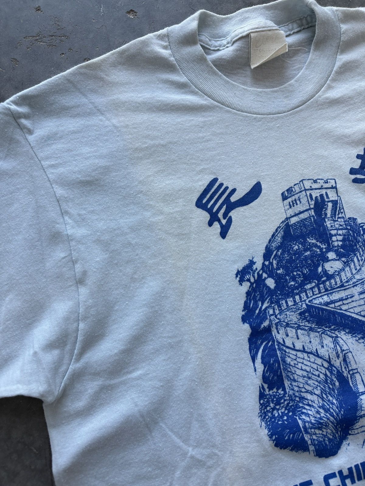 Vintage Vintage 80s China Pavilion Word Fair Graphic Tee Size US M / EU 48-50 / 2 - 3 Thumbnail