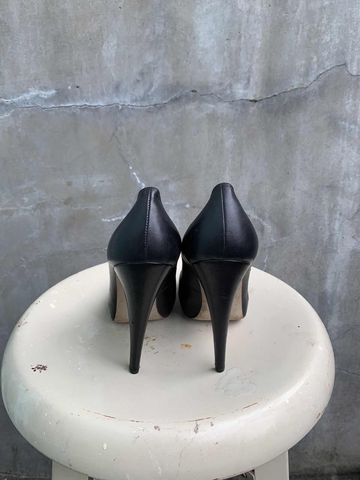 Chanel CC Patent Toe Pumps Size US 7 / IT 37 - 5 Thumbnail
