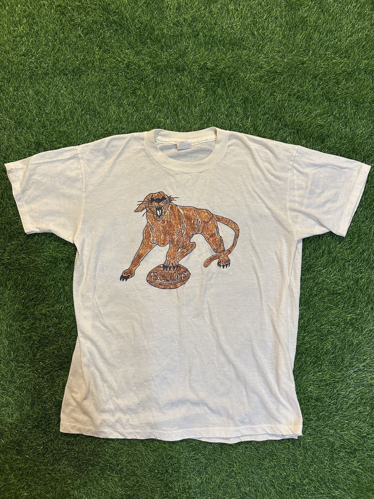 Vintage Vintage cfl bc lions tee shirt size L Size US L / EU 52-54 / 3 - 1 Thumbnail