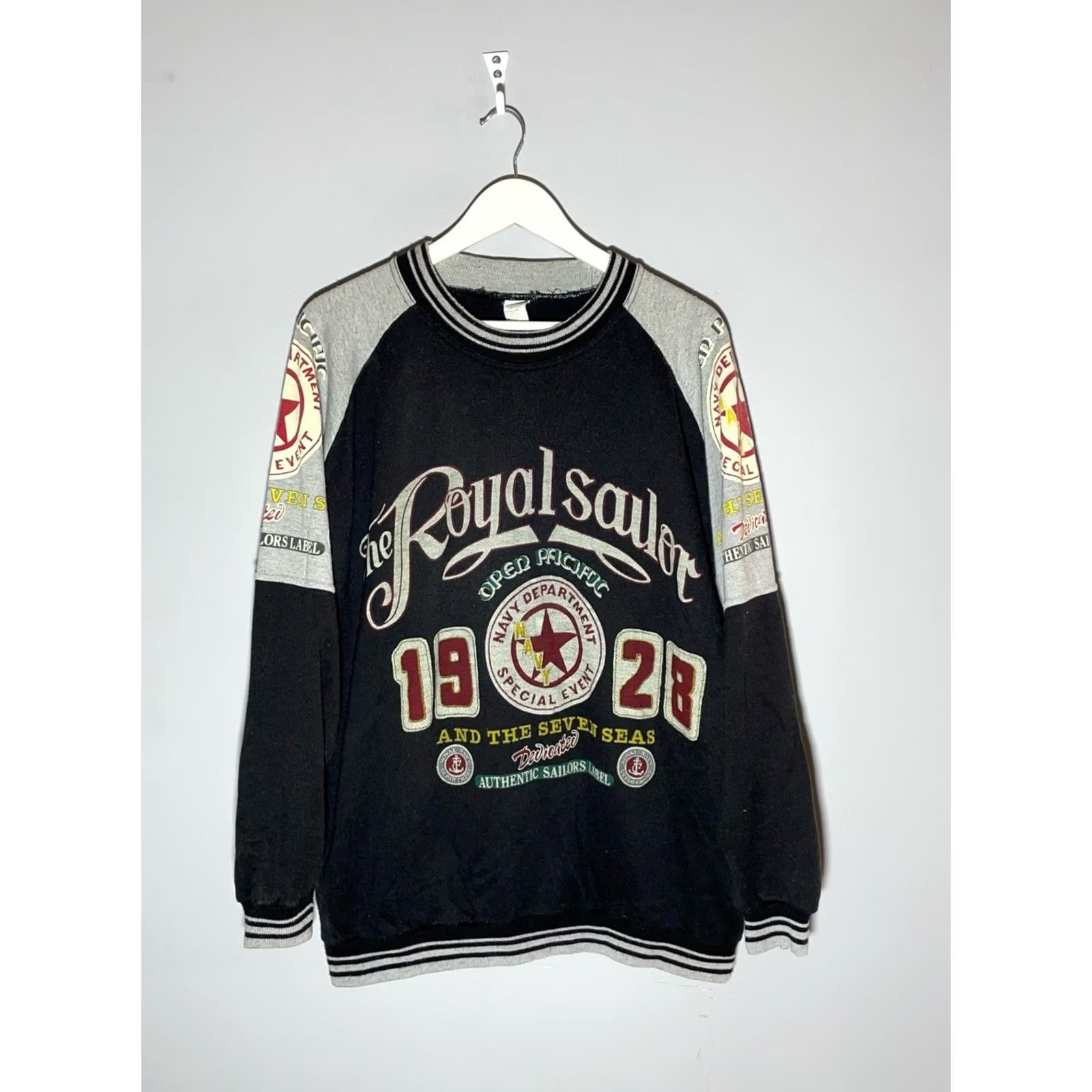 Vintage VINTAGE The Royal Soulor Y2k Streetwear Hype Sweatshirt Shirt Mens L Blue Logo 90s Oversized Vintage Swoosh Nike Oakley USA Carhartt True Religion Size US L / EU 52-54 / 3 - 2 Thumbnail