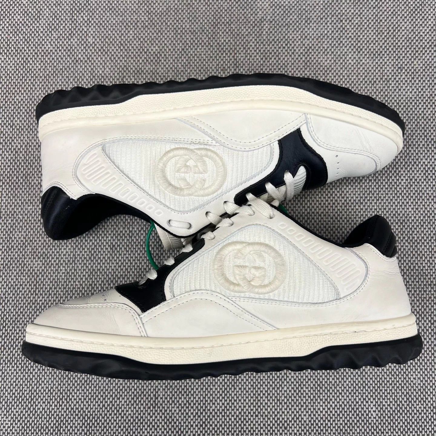Gucci GUCCI MAC80 White Black Distressed 37 Size US 7 / IT 37 - 2 Thumbnail