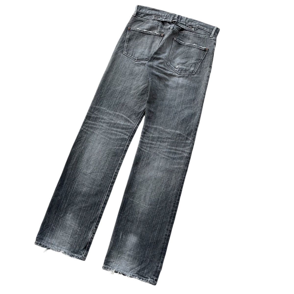 Uniqlo Vintage Uniqlo - Buckle Back Distressed Jeans Size US 30 / EU 46 - 12 Thumbnail