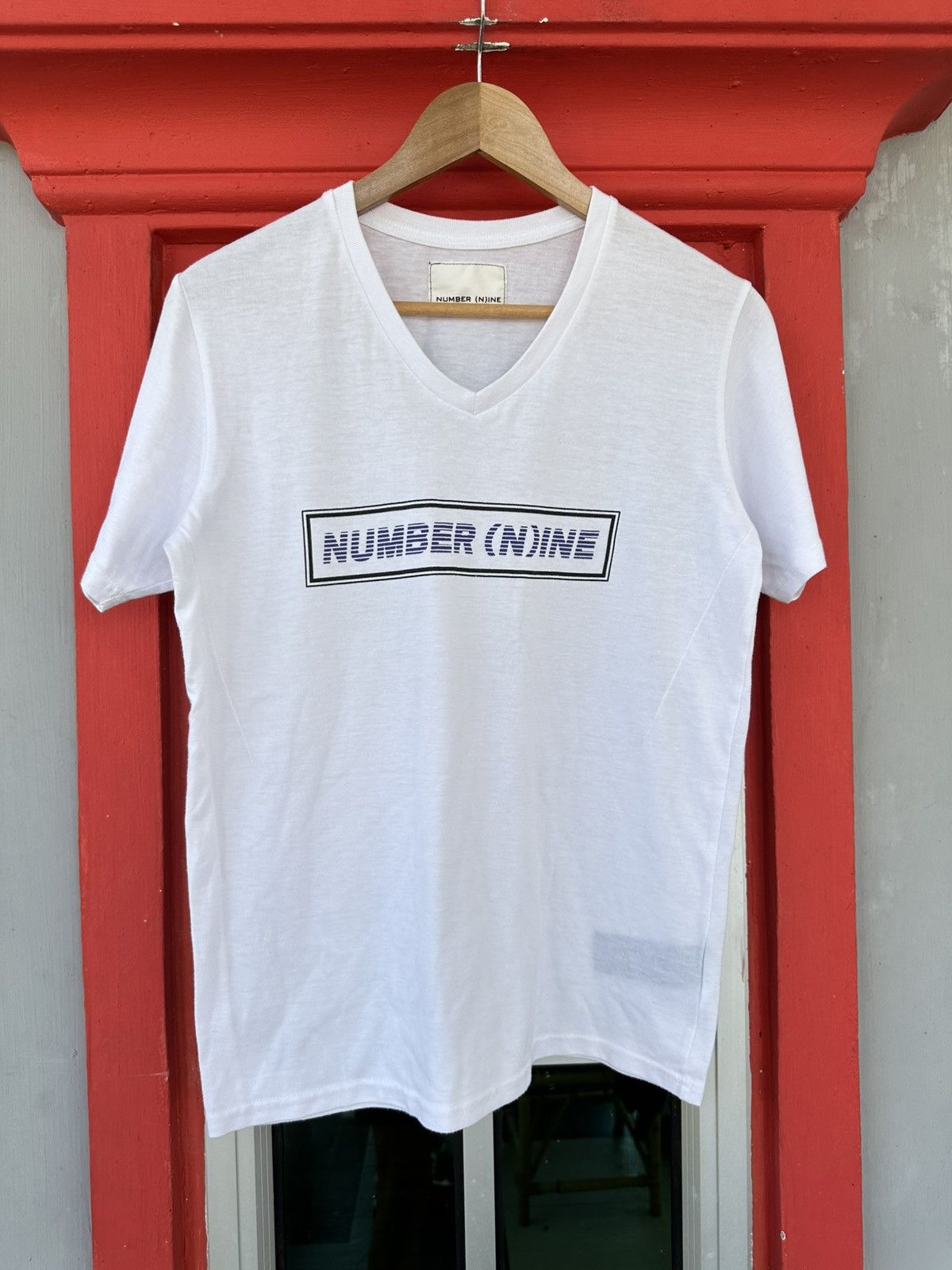 Number (N)ine Number (N)ine Spellout Box Logo V-Neck Tee Size US M / EU 48-50 / 2 - 1 Thumbnail