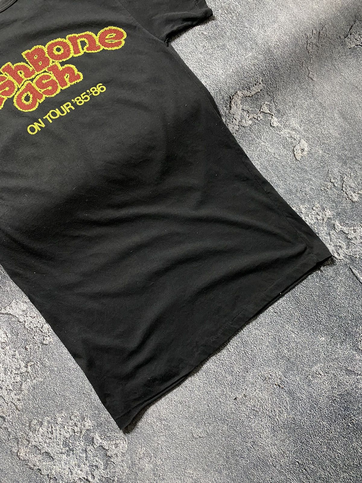 Band Tees Wish Bone ASH VNTG Tour 85-86’ T-Shirt Tee Size US M / EU 48-50 / 2 - 10 Thumbnail