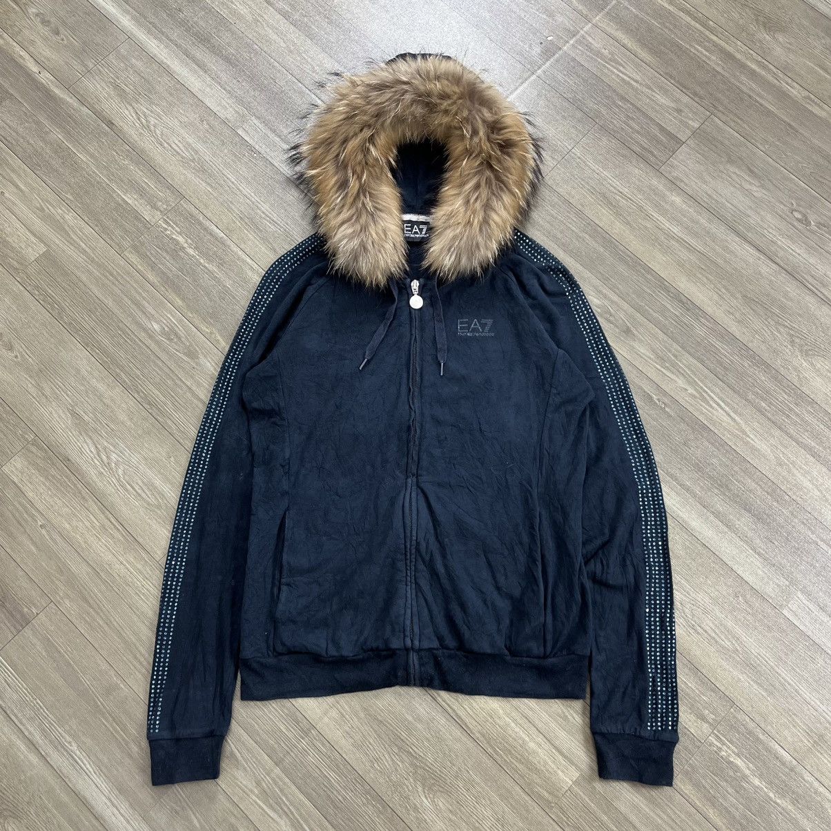 Emporio Armani 2000s Emporio Armani Luxury Glitter Style Zip Fur Hoodie Size US S / EU 44-46 / 1 - 1 Thumbnail