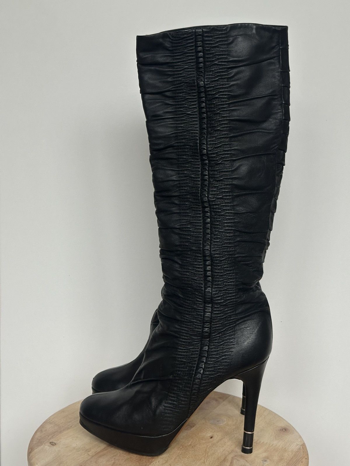 Designer × Dior DIOR BLACK LEATHER HERMITAGE SLOUCH GAUFFRE BOOTS Size US 9 / IT 39 - 2 Thumbnail