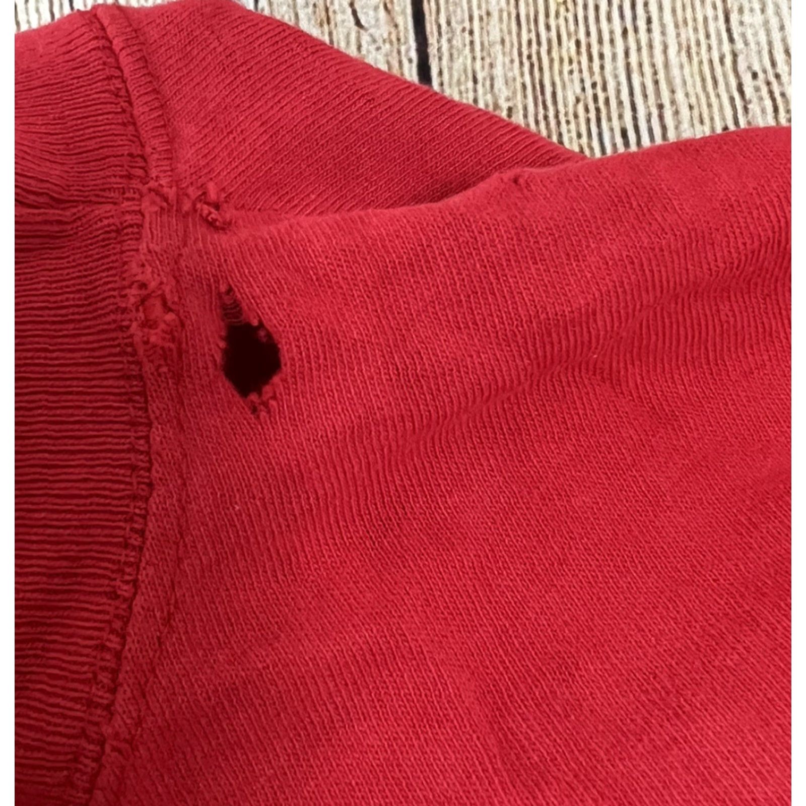 Guess Vintage 90s Guess Red Baseball T-Shirt Size Medium Distressed User: Vintage 90s Guess Red Baseball T-Shirt Size Medium Distressed Size US M / EU 48-50 / 2 - 8 Thumbnail