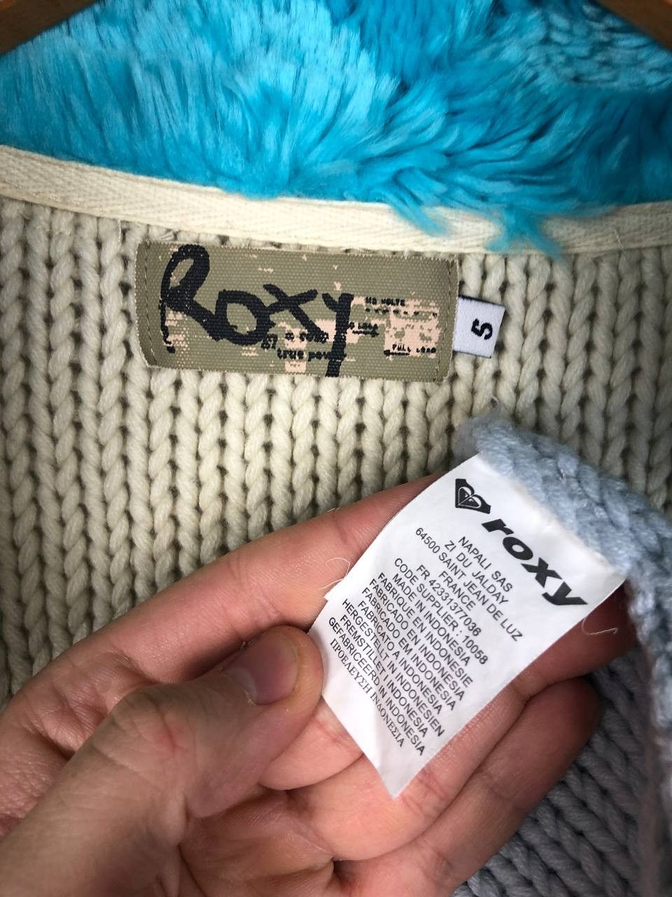 Other ROXY Knit Sweater Zip Pullover size S Size US S / EU 44-46 / 1 - 11 Thumbnail