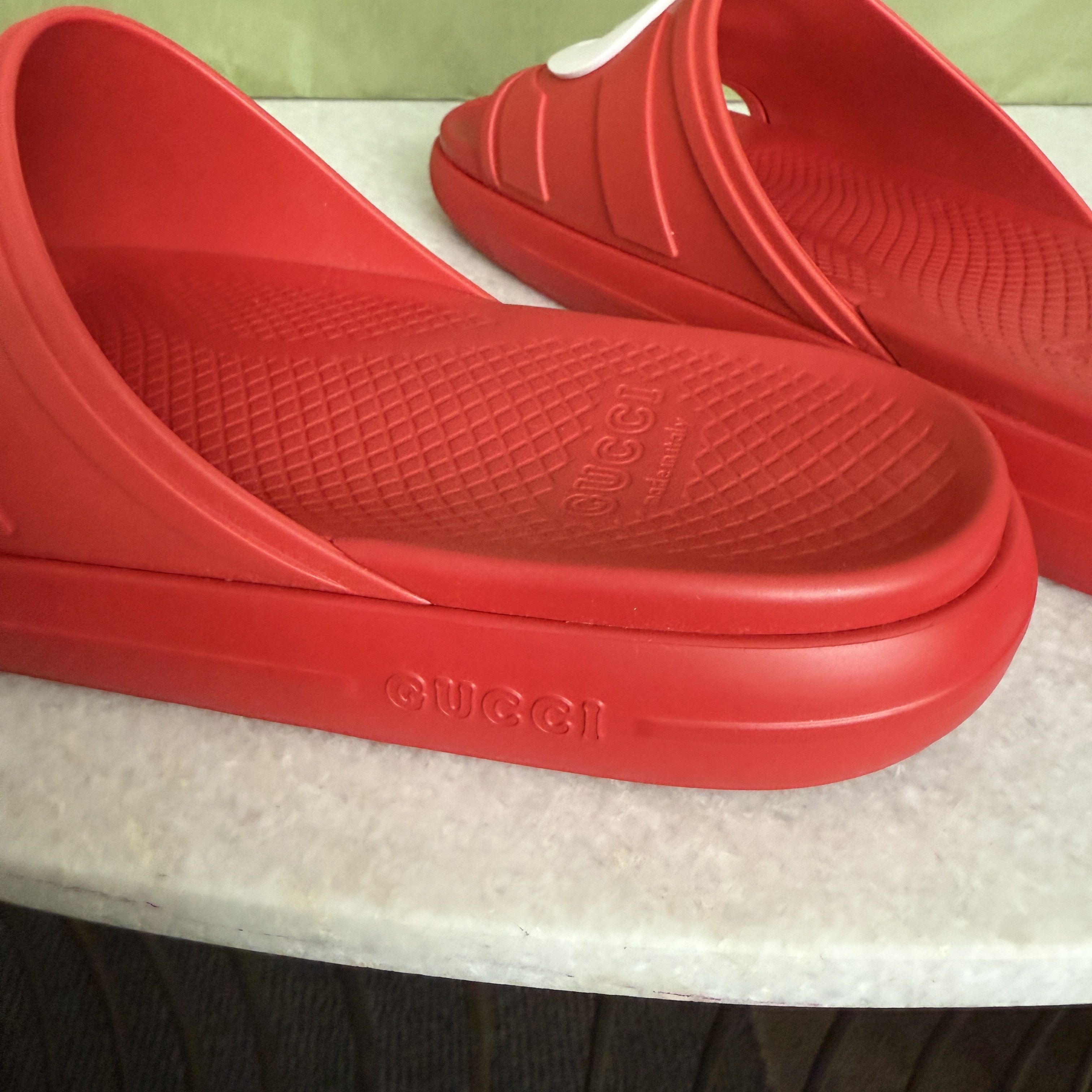 Gucci GUCCI 780296 Red Rubber Men's GG Sandals, sz Gucci 6 Size US 6.5 / EU 39-40 - 8 Thumbnail
