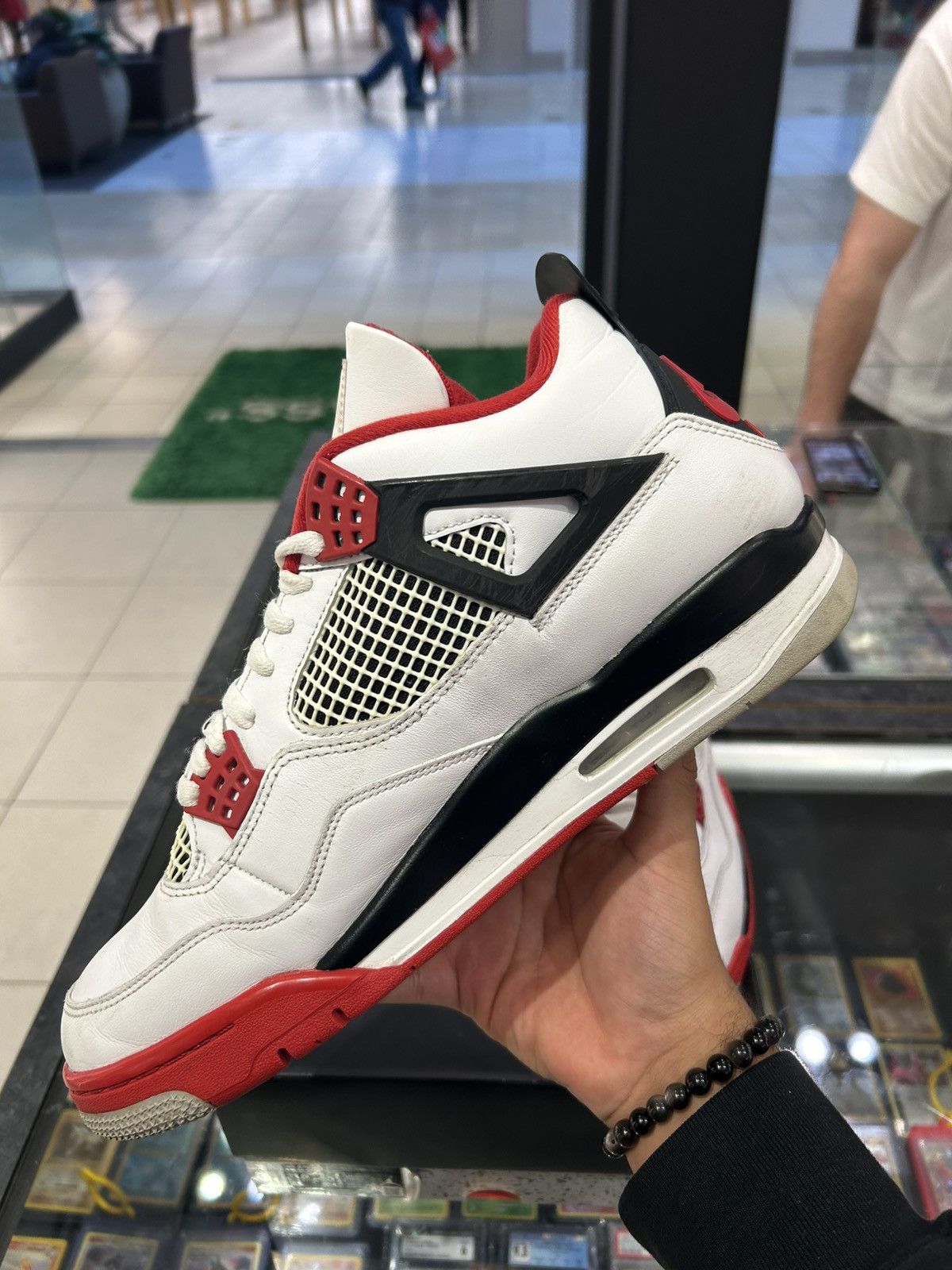 Jordan Brand Jordan 4 retro fire red 2020 Size US 11.5 / EU 44-45 - 7 Thumbnail