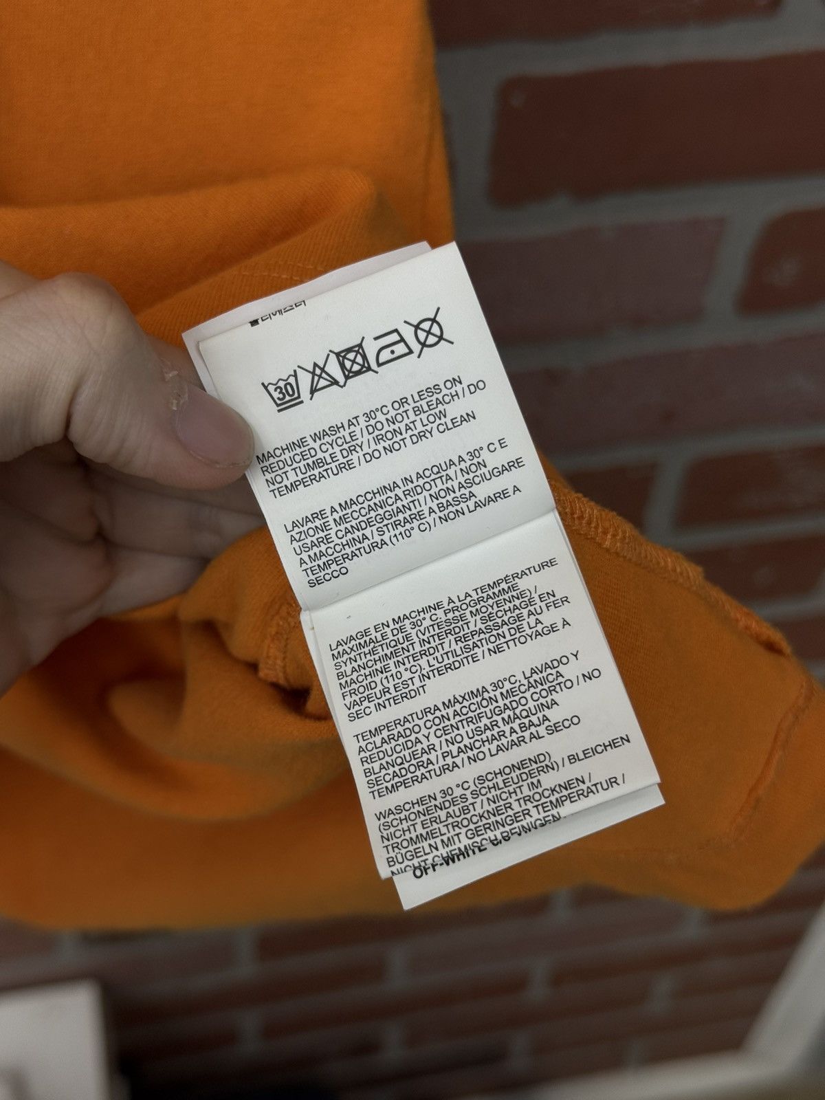 Off-White Off White Virgil Abloh Tee Shirt Size XL Pre Owned 🧼 Size US XL / EU 56 / 4 - 13 Thumbnail