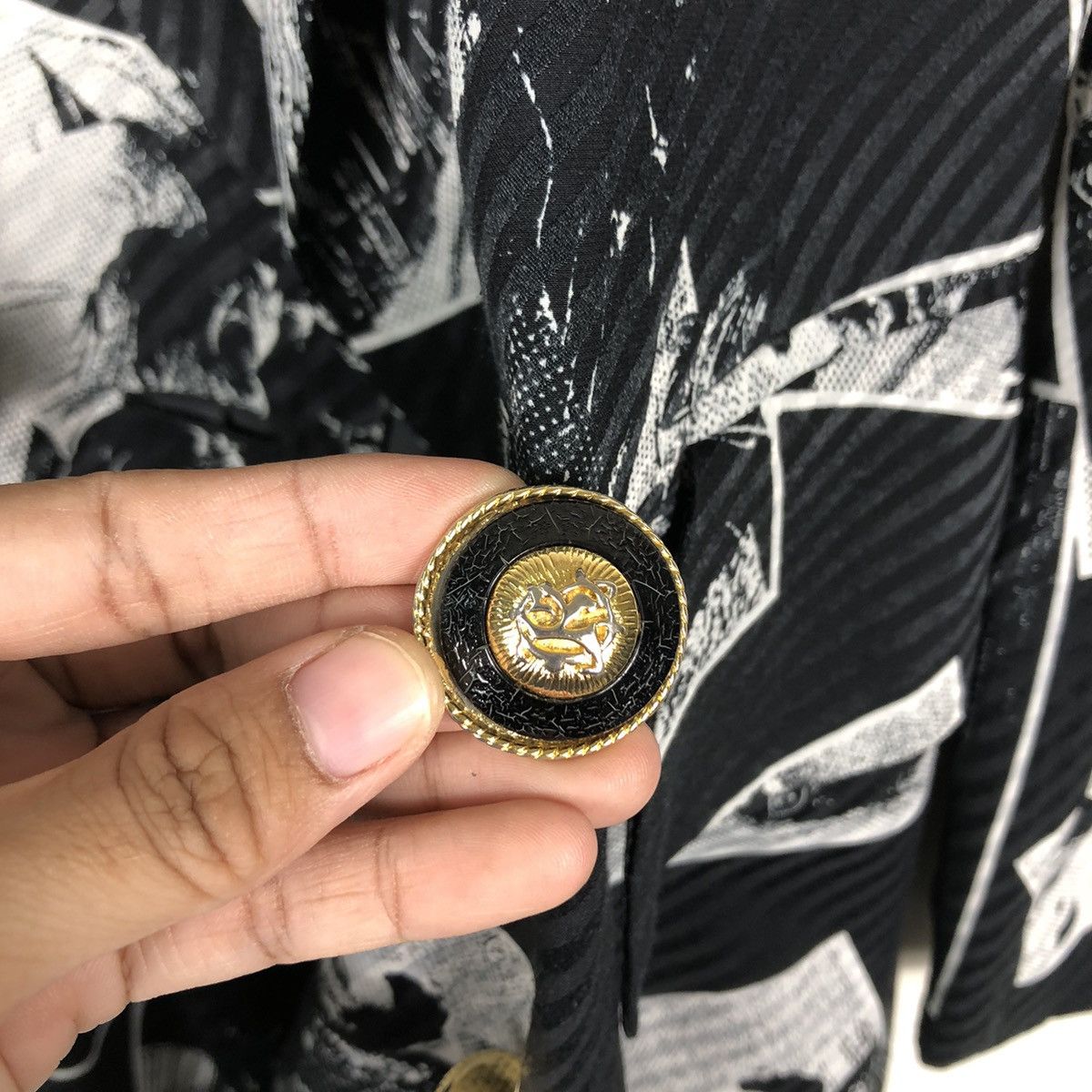 Japanese Brand 🔥Vintage Art Sexy Japan Made Light Jacket Over Print Japan Size US M / EU 48-50 / 2 - 16 Thumbnail