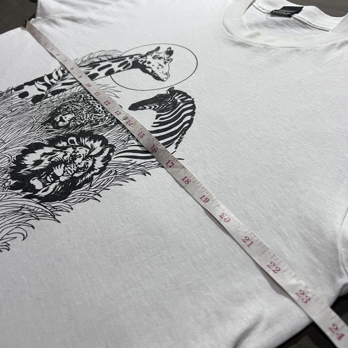 Vintage Vintage 90s SCI Habitat Animals Tee XL graphic streetwear Size US XL / EU 56 / 4 - 8 Thumbnail
