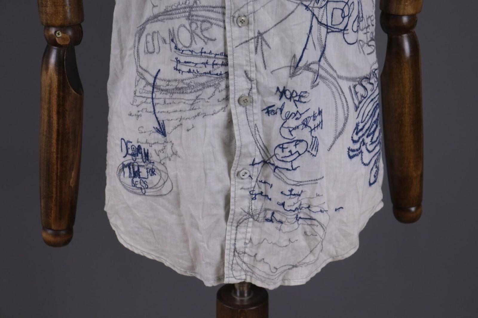 Desigual Desigual Gray Printed Art Big Logo Down Shirt Size M Size US M / EU 48-50 / 2 - 5 Thumbnail