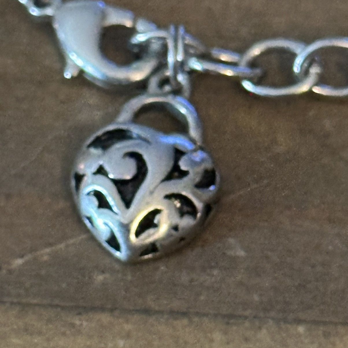 Other Lia Sophia Lovey Dovey filigree heart charm bracelet Size ONE SIZE - 3 Thumbnail