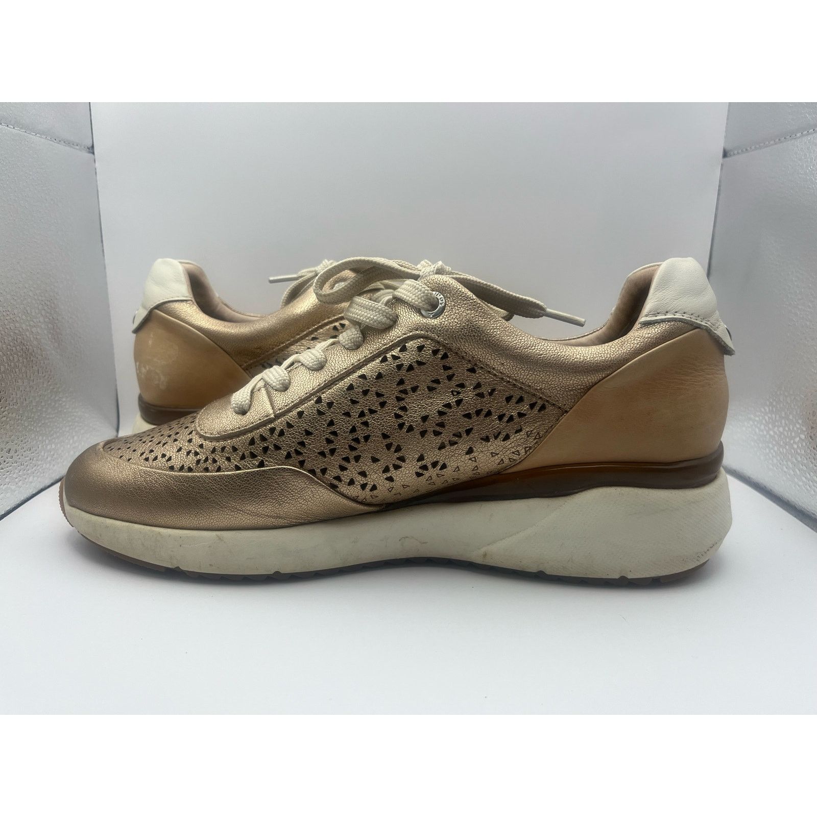 Unknown London Pikolinos Women’s Sella Metallic Shoes Sneakers Size 11.5" Size US 11.5 / IT 41.5 - 4 Thumbnail