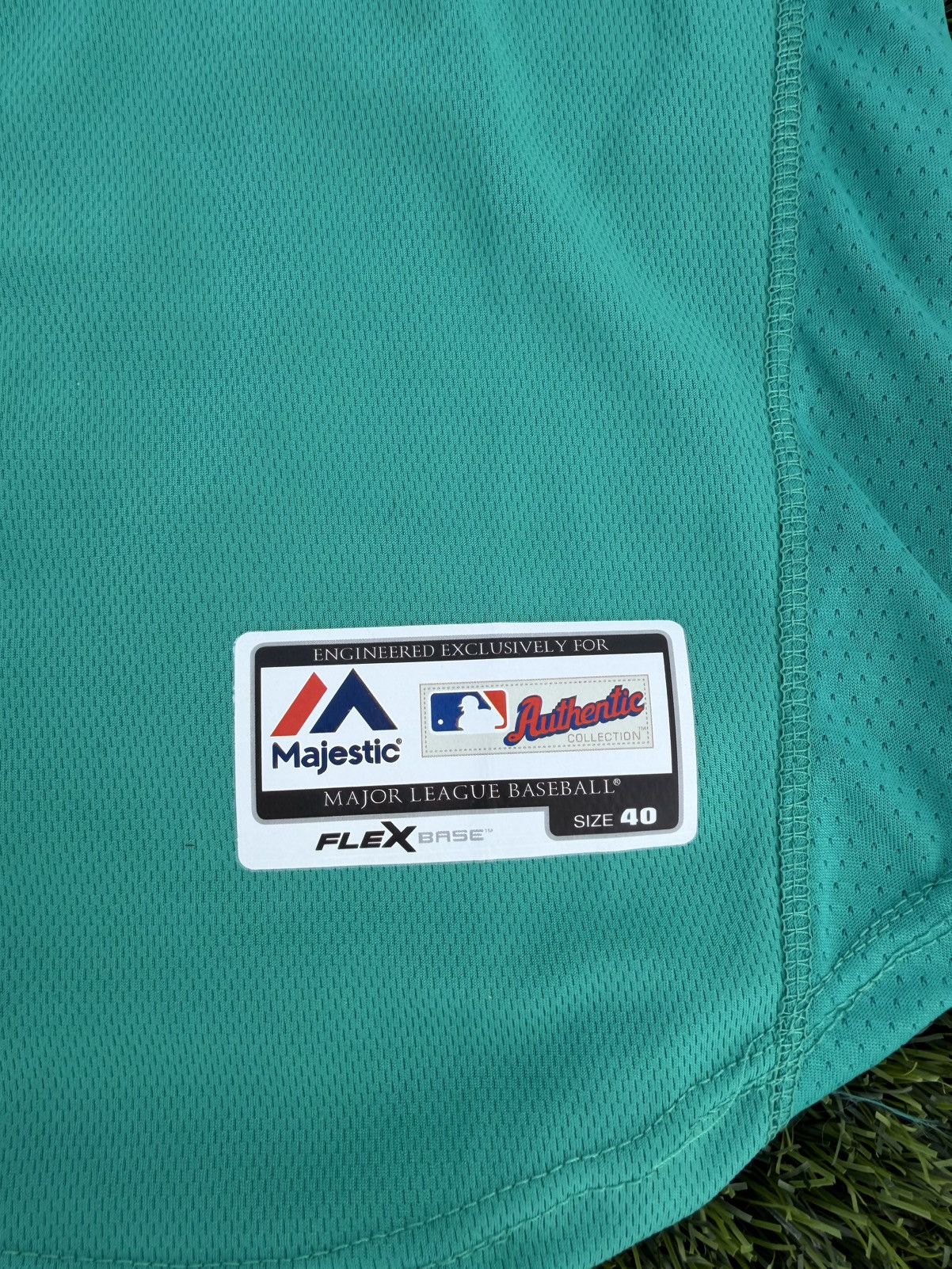 Majestic Brand new teal Seattle Mariners Ken Griffey jersey size L Size US L / EU 52-54 / 3 - 4 Thumbnail