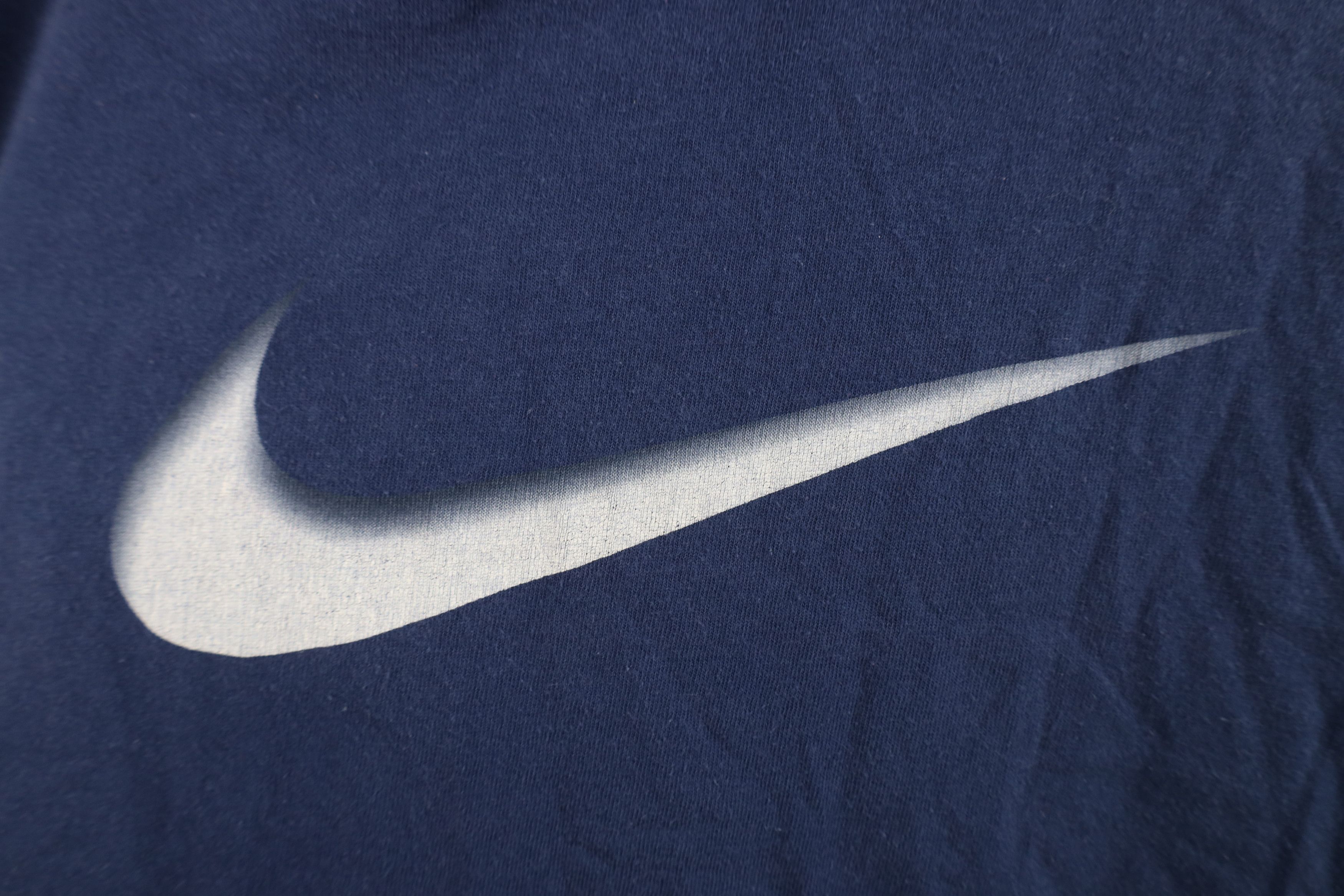 Nike Vintage 90s Nike Scott Center Big Swoosh T-Shirt Blue USA Size US L / EU 52-54 / 3 - 6 Thumbnail