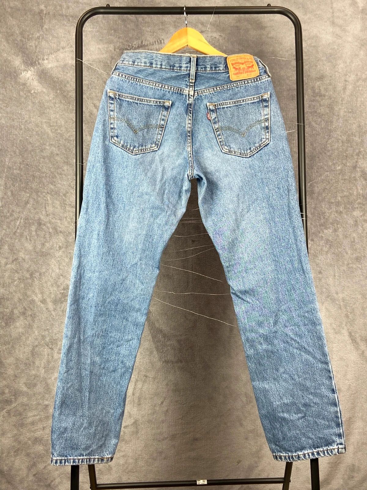 Levi's Levi’s Blue Denim Jeans W30 L32 Vintage Straight Fit Size US 32 / EU 48 - 4 Thumbnail