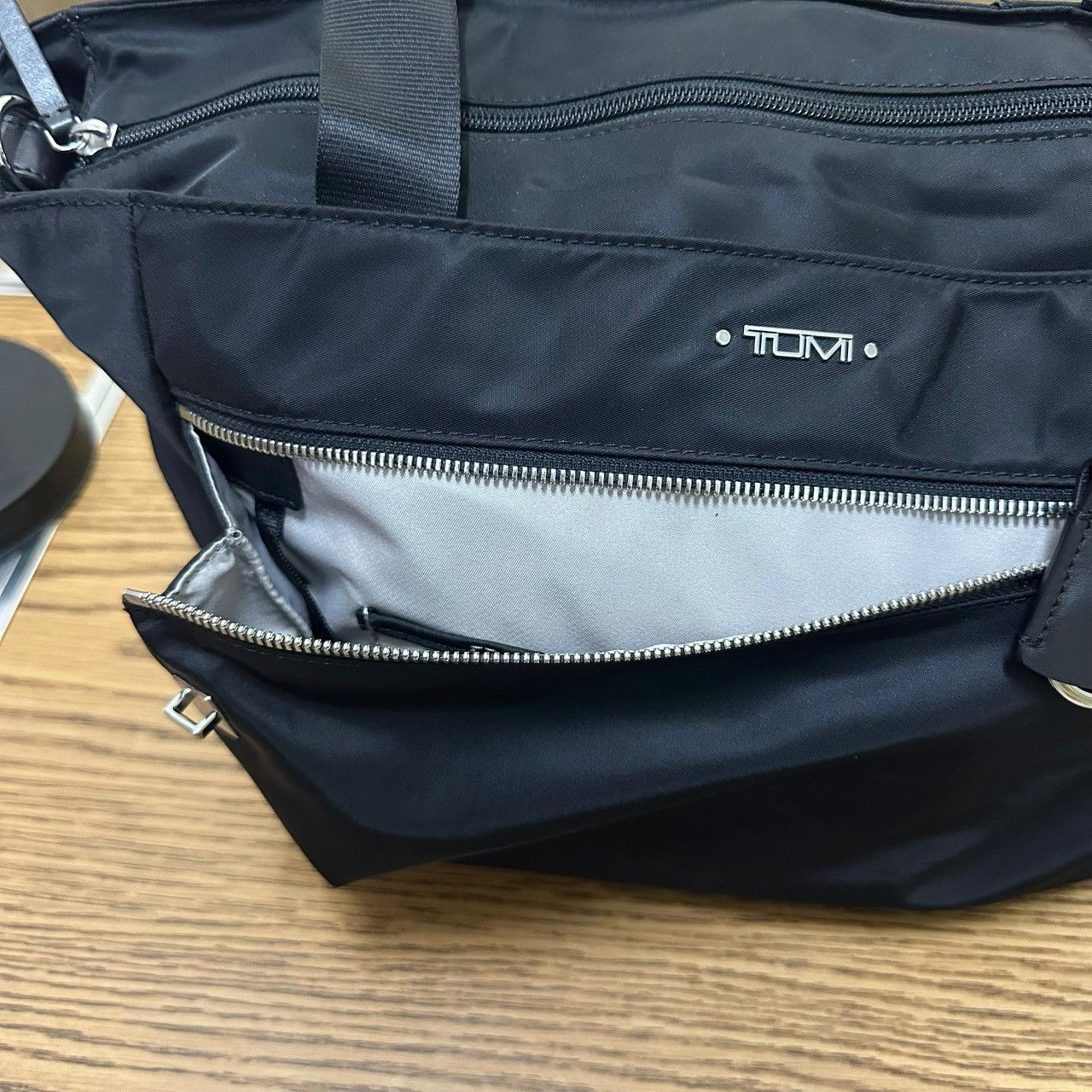 Tumi Authentic TUMI Mauren Tote Voyageur Black Nylon Size ONE SIZE - 17 Thumbnail