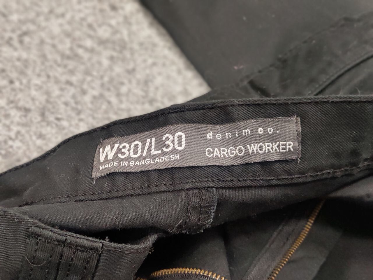 Japanese Brand Vintage Japanese Black Cargo Workwear Y2K Style Pants Size US 30 / EU 46 - 13 Thumbnail