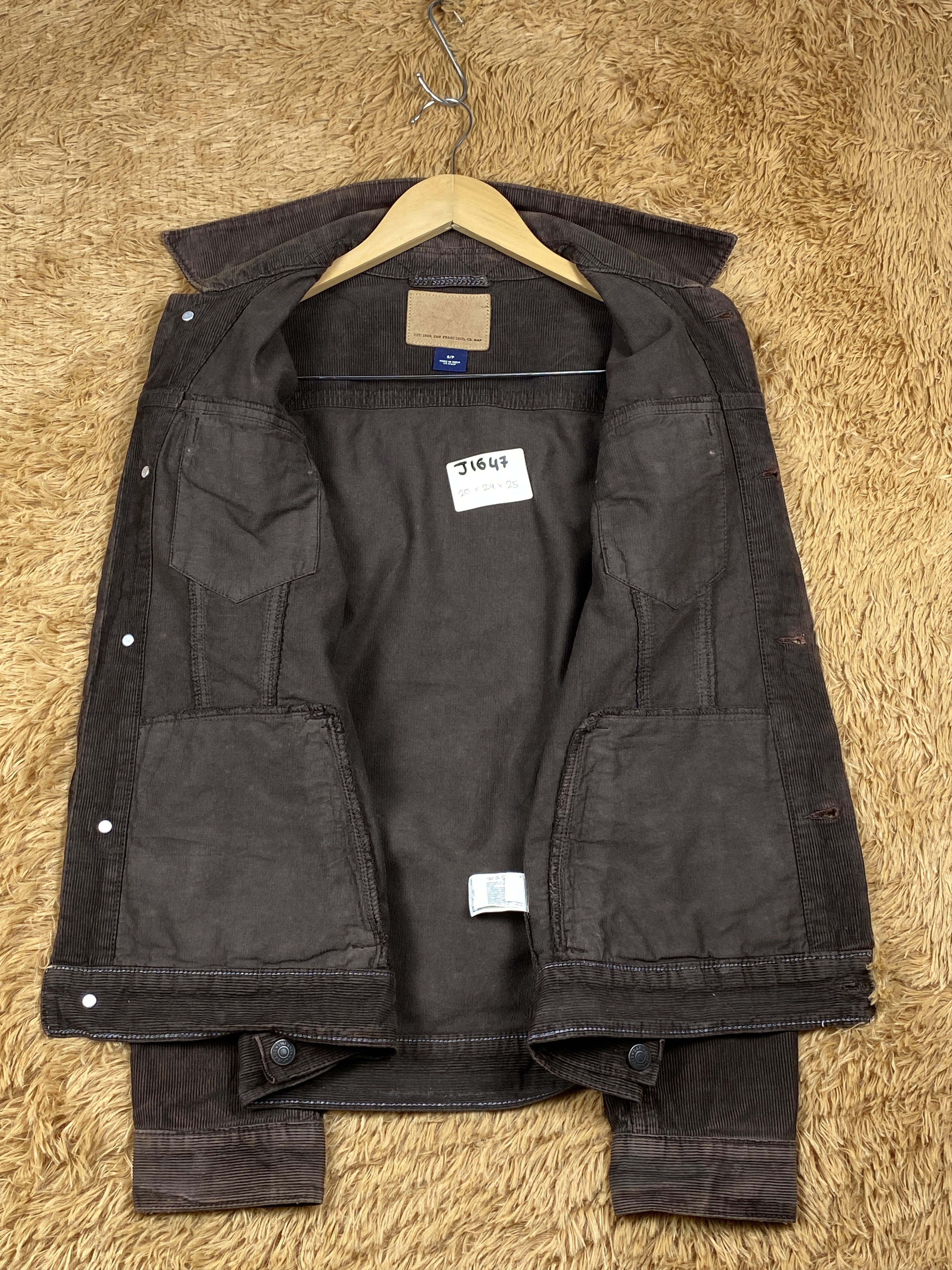Gap Vintage Gap Corduroy Button Up Jacket J1647 Size US S / EU 44-46 / 1 - 7 Thumbnail