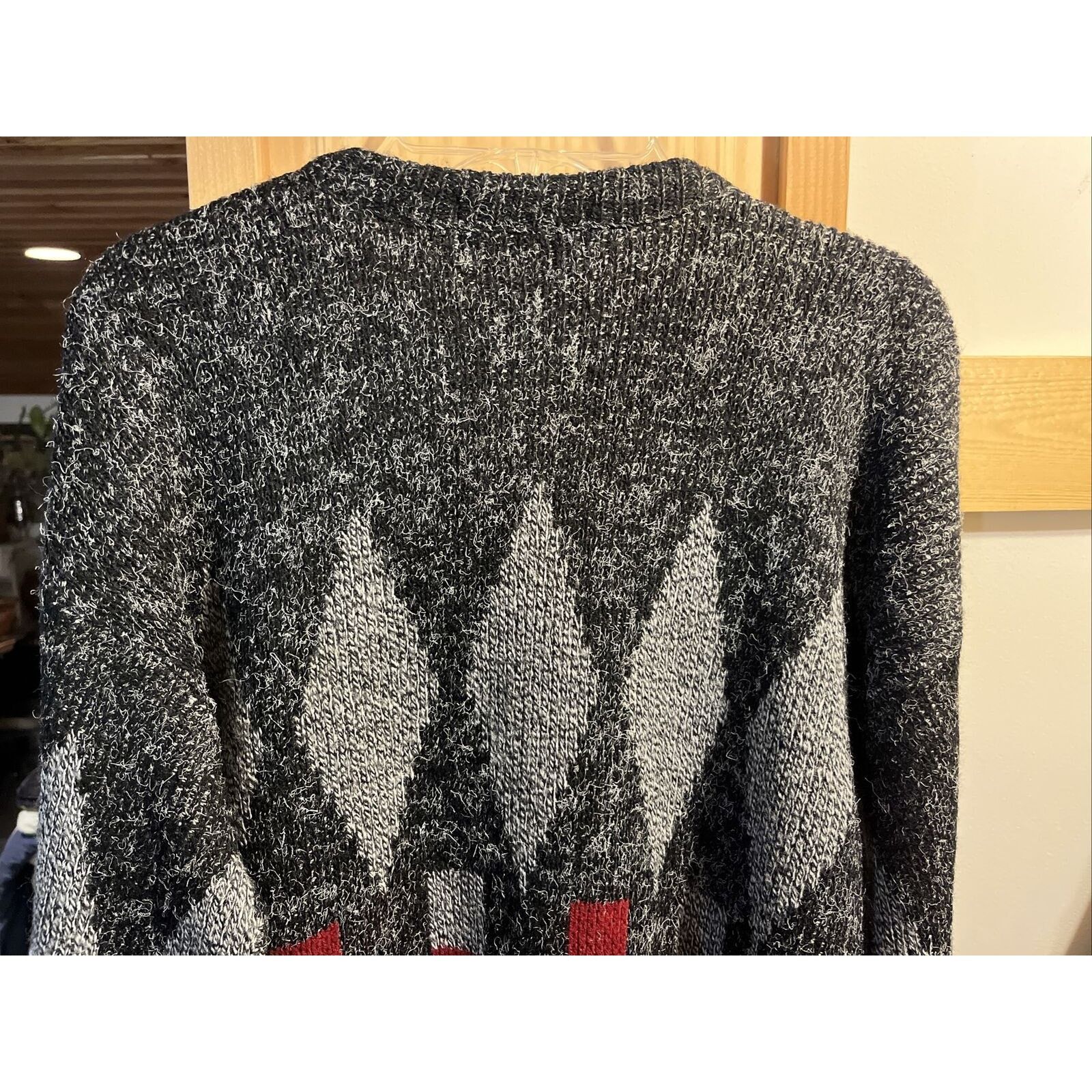 Other Scandia Vintage Small Gray Red Argyle LS Acrylic Sweater Size S / US 4 / IT 40 - 12 Thumbnail