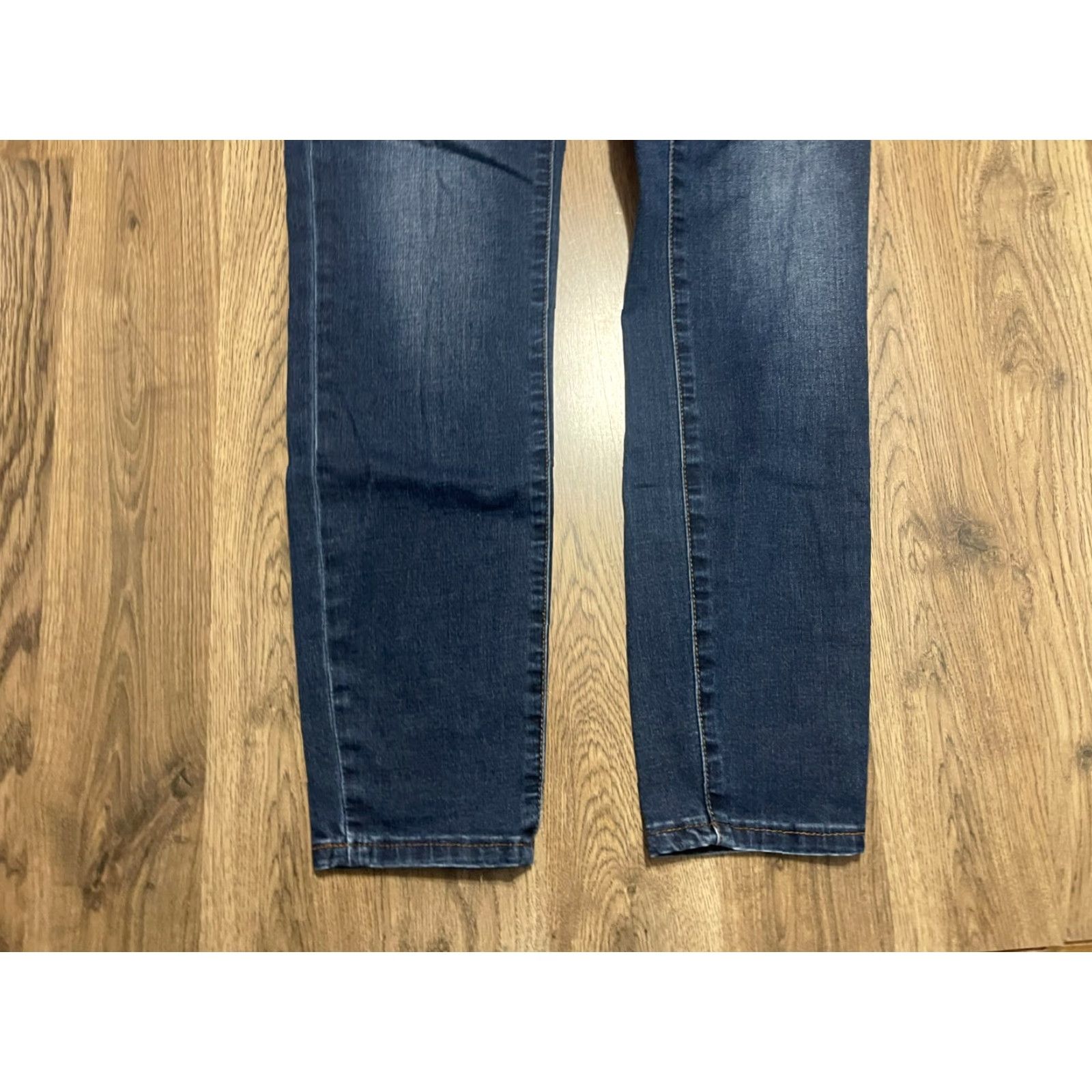 Vintage Tahari Jeans Women's Size 12 Denim Blue Skinny Pockets Regular 28.5 Inseam 34 Waist Size 34" / US 12 / IT 48 - 3 Thumbnail