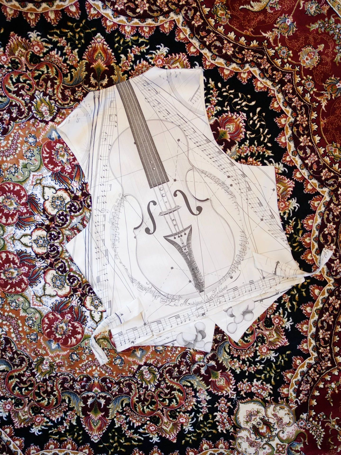 Hermes Hermes Vintage Violin King Silk Print Vest Unisex FR46/XXL Size XL / US 12-14 / IT 48-50 - 1 Thumbnail