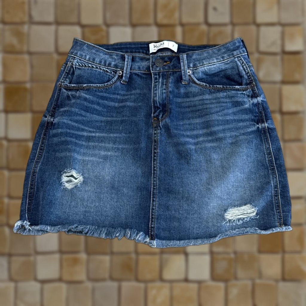 Vintage VINTAGE Mudd Women's Denim Skirt Size 7 Short Mini Stretch Blue Distressed Size 28" / US 6 / IT 42 - 1 Thumbnail