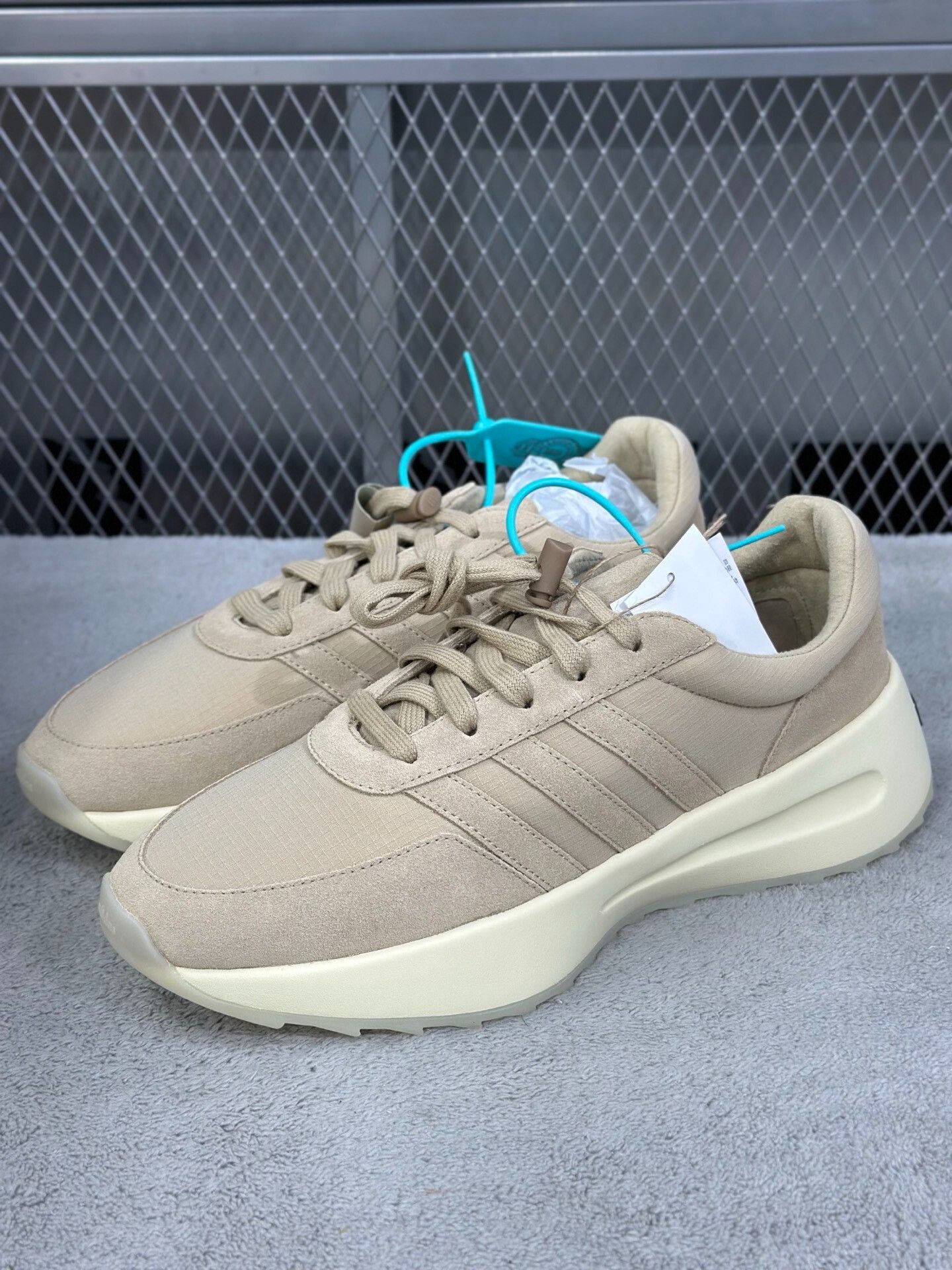 Fear of God Fear of God Retro Brown Lowtop Sneakers 43 Men Size US 10 / EU 43 - 1 Thumbnail
