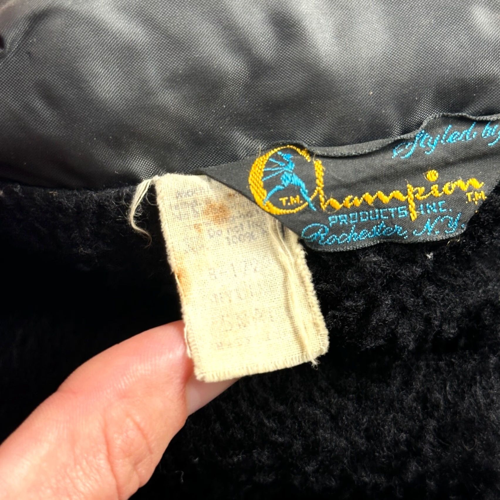 Champion VINTAGE Champion Windbreaker Jacket Black 70s Button Nylon Lined Pockets Men S Regular Size US S / EU 44-46 / 1 - 7 Thumbnail