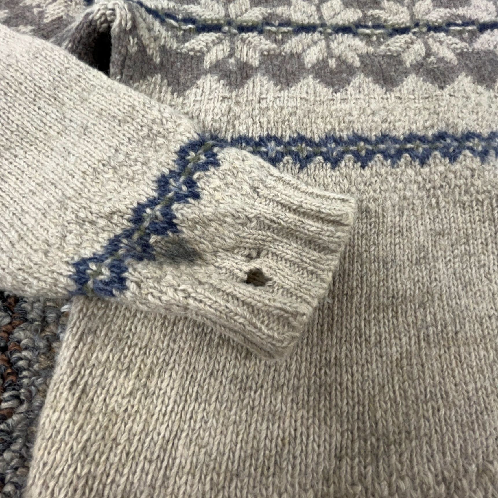 Eddie Bauer VINTAGE Eddie Bauer Sweater Women M Tan Blue Wool Knit Nordic Grandpa Y2K Size M / US 6-8 / IT 42-44 - 7 Thumbnail