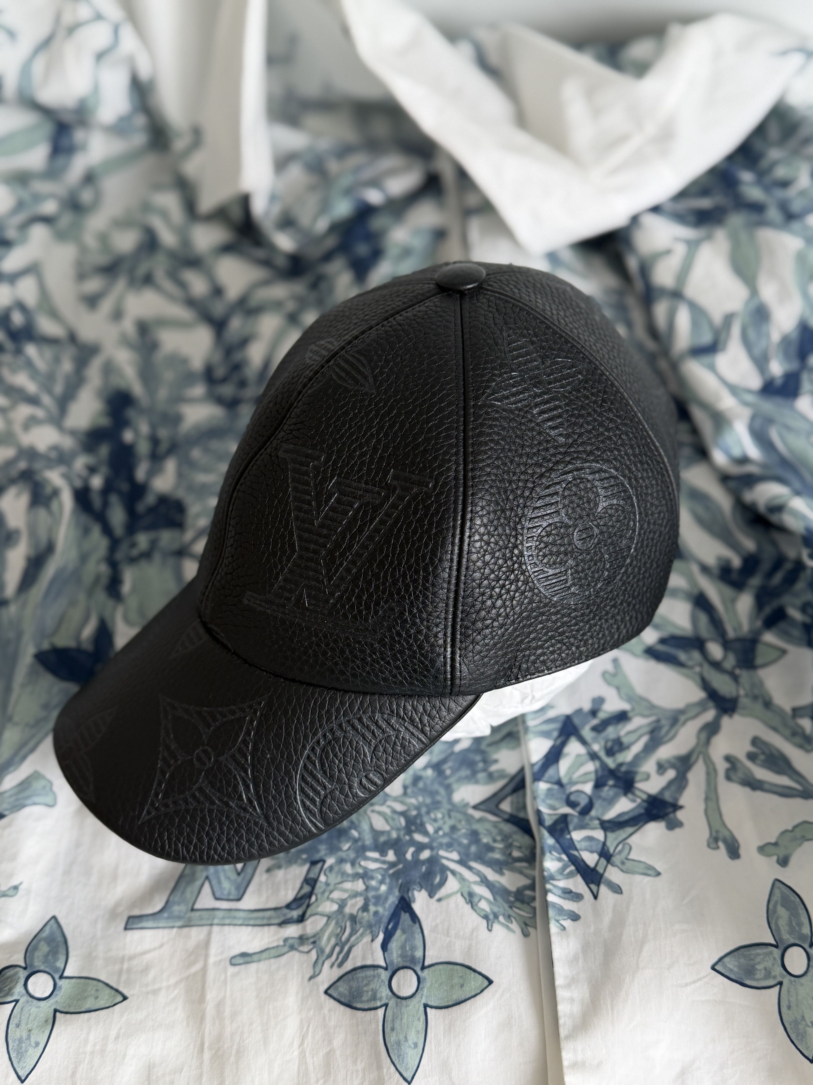 Louis Vuitton Louis Vuitton leather hat Size ONE SIZE - 3 Thumbnail