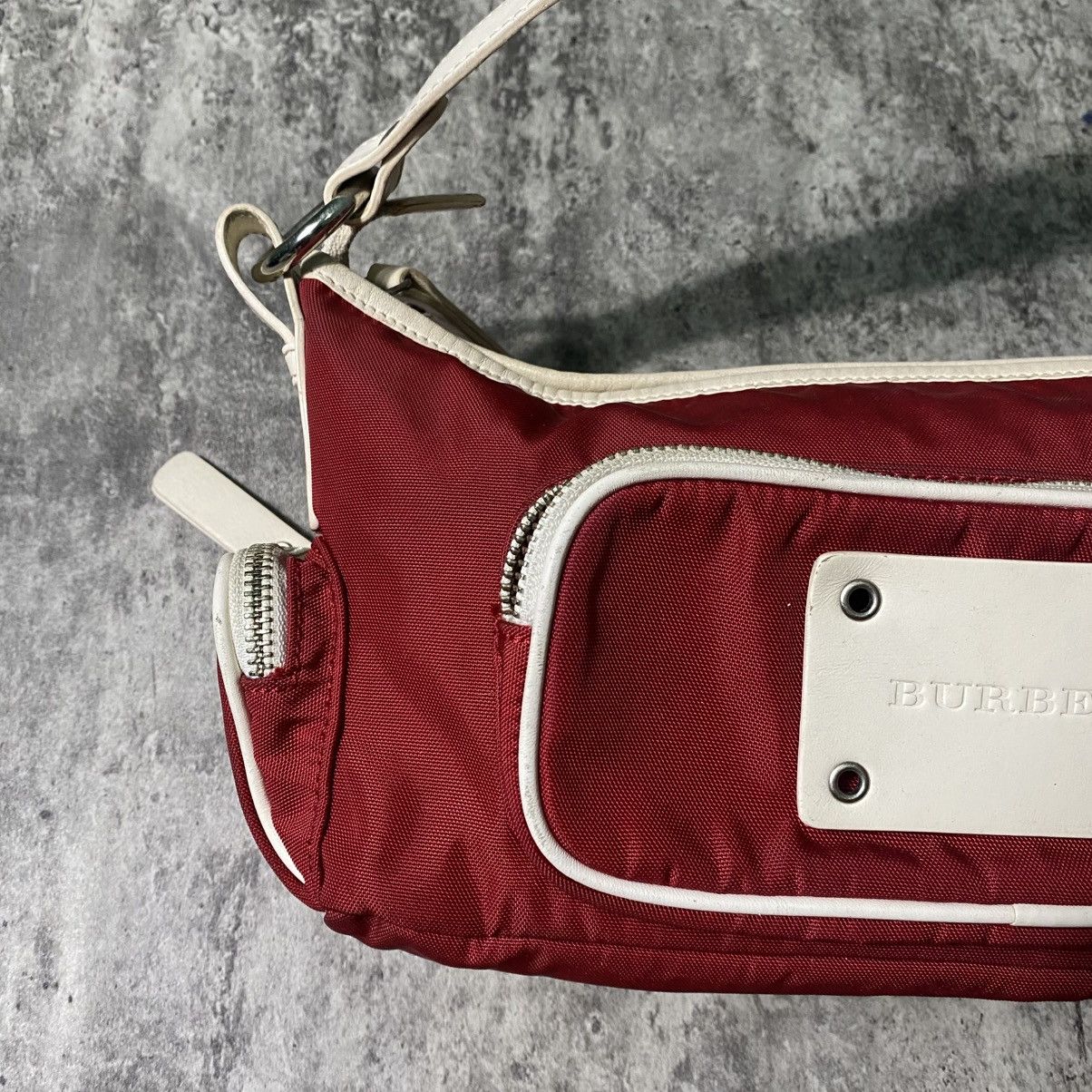 Burberry Burberry Red Shoulder Bag Size ONE SIZE - 4 Thumbnail
