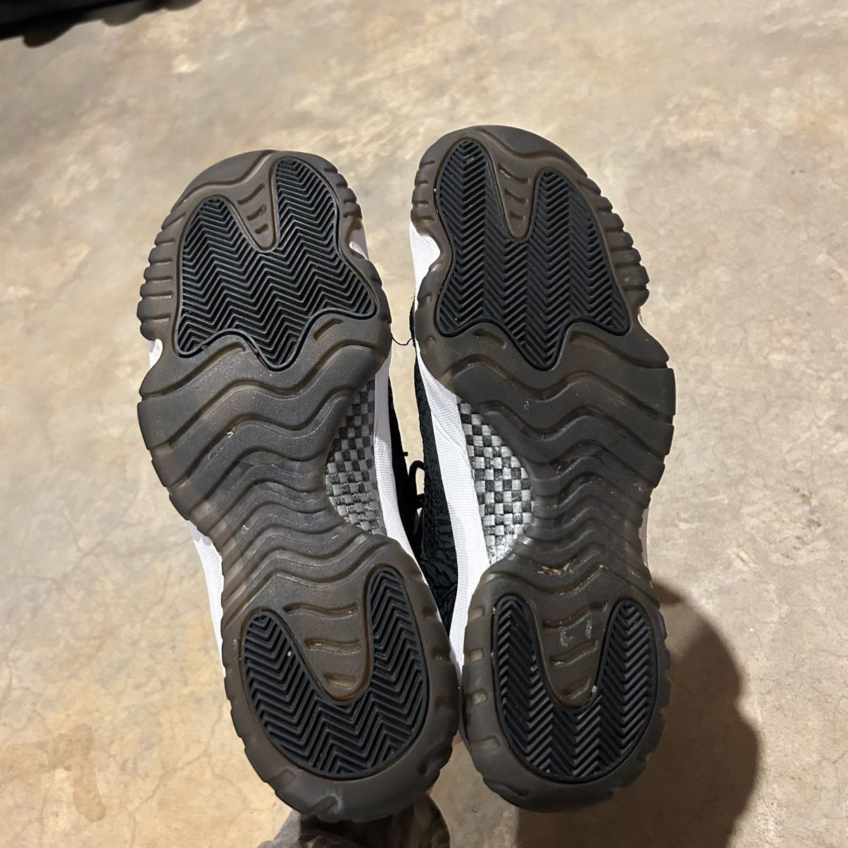 Air Jordan 11 Retro Low IE Black Varsity Red 2011 US 11.5