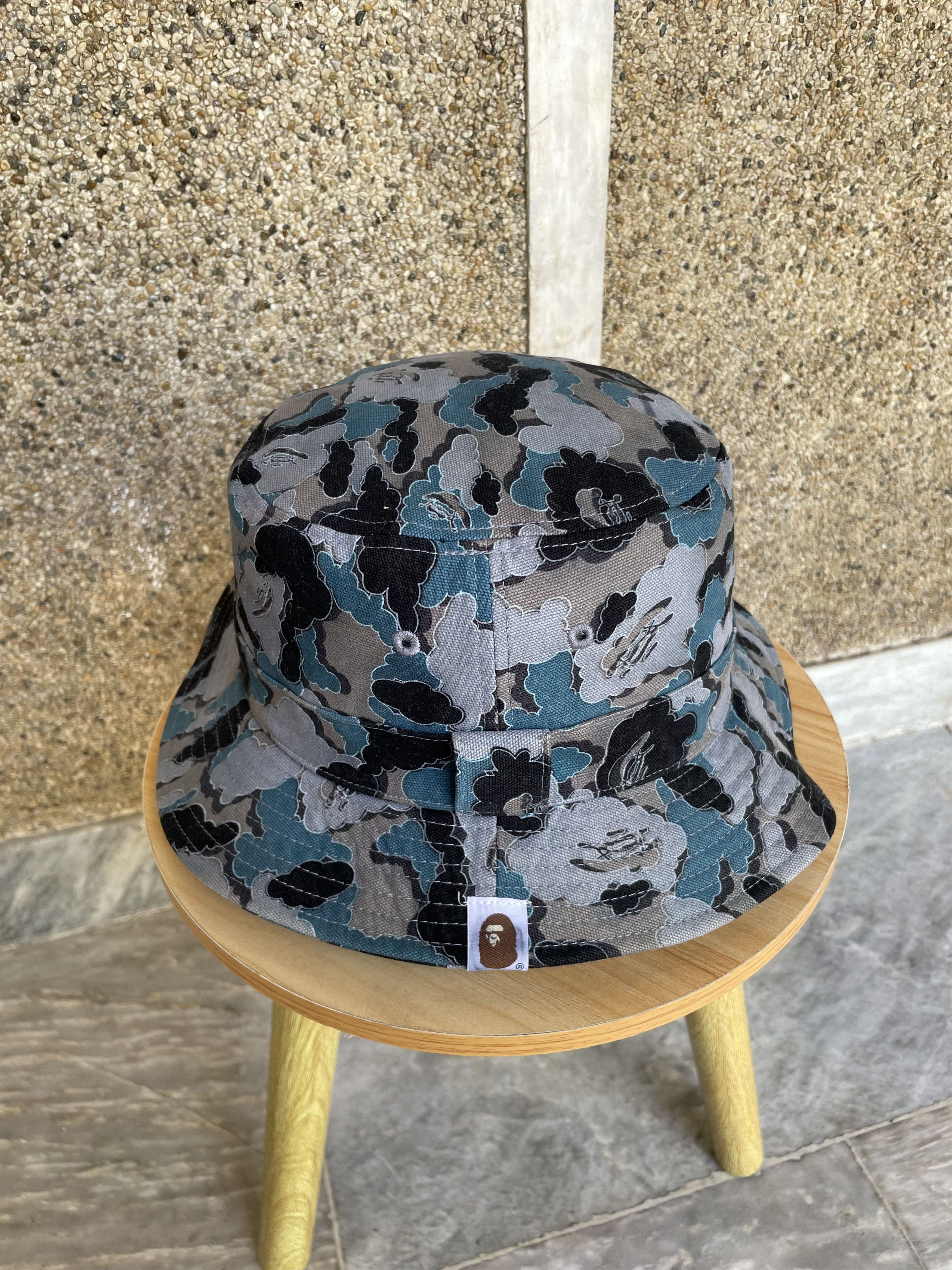 Bape × Kaws Bape x Kaws Cloud Camo Bucket Hat Size ONE SIZE - 4 Thumbnail